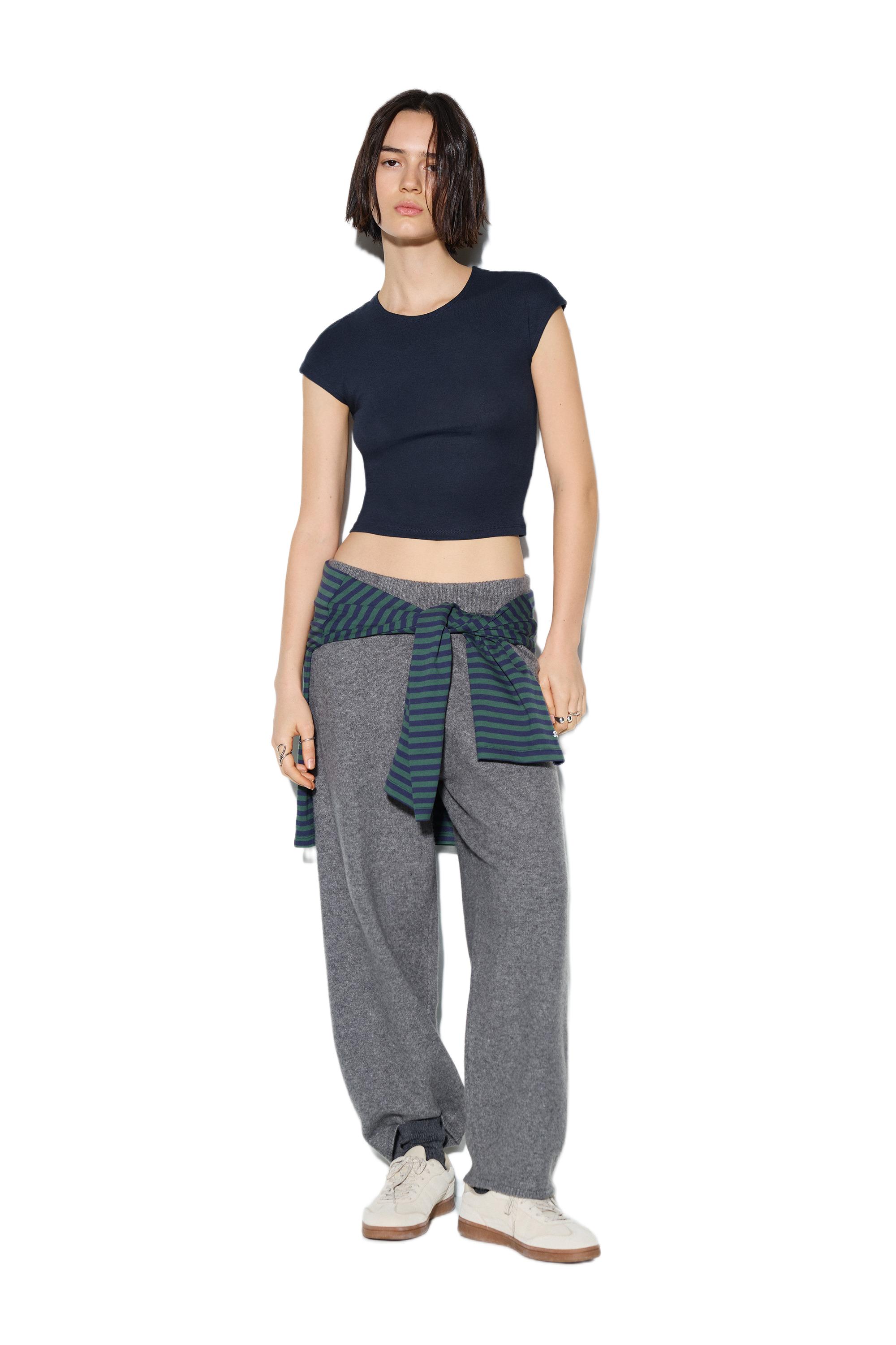 Dar Kesim Kısa Kollu Tişört - Görsel 69