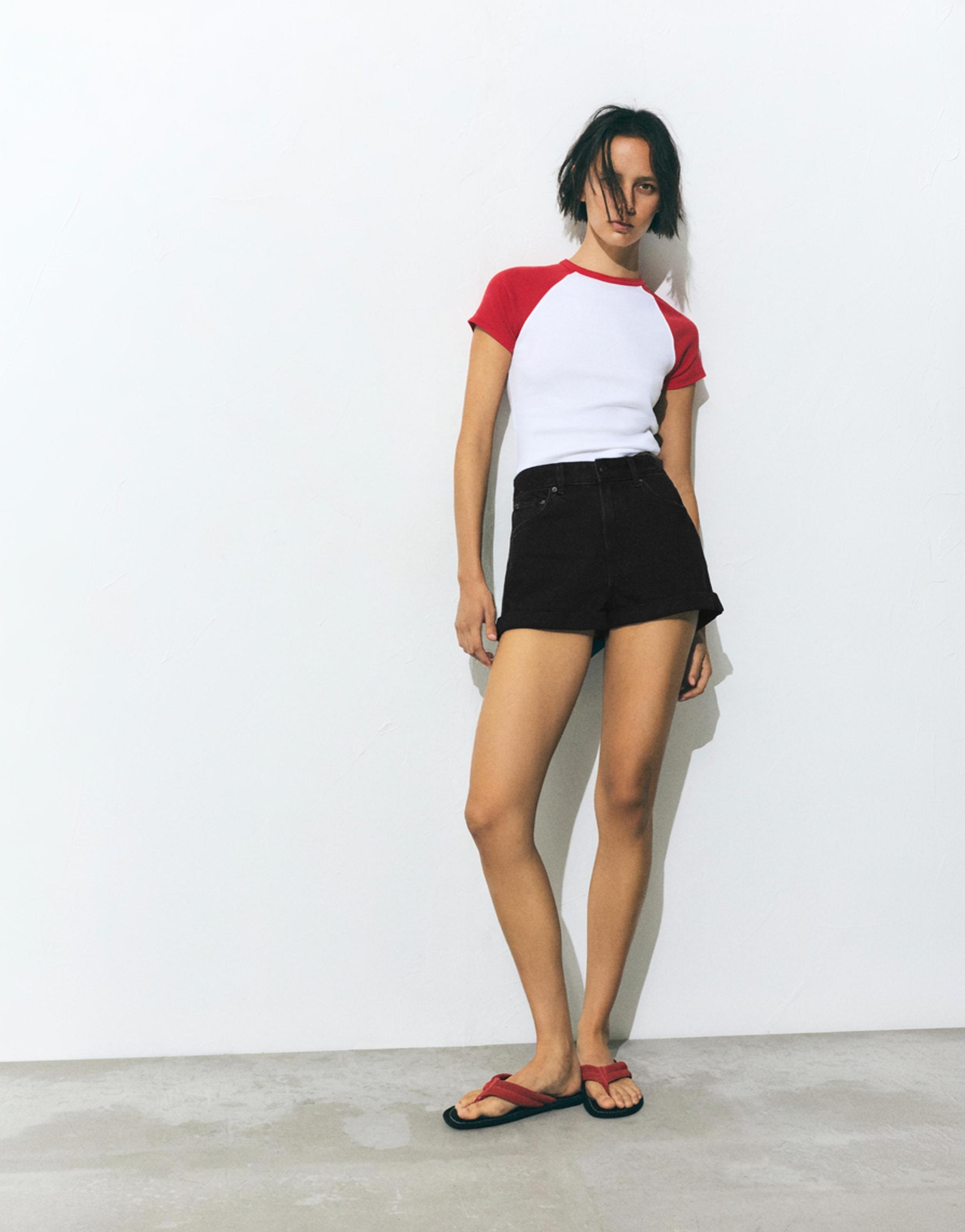 Denim mom fit shorts with turn-up hems — Black