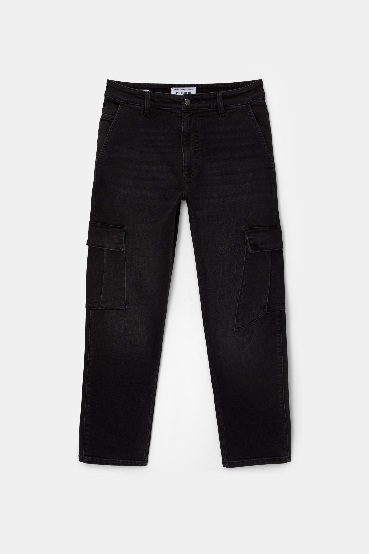 Standard-fit cargo jeans