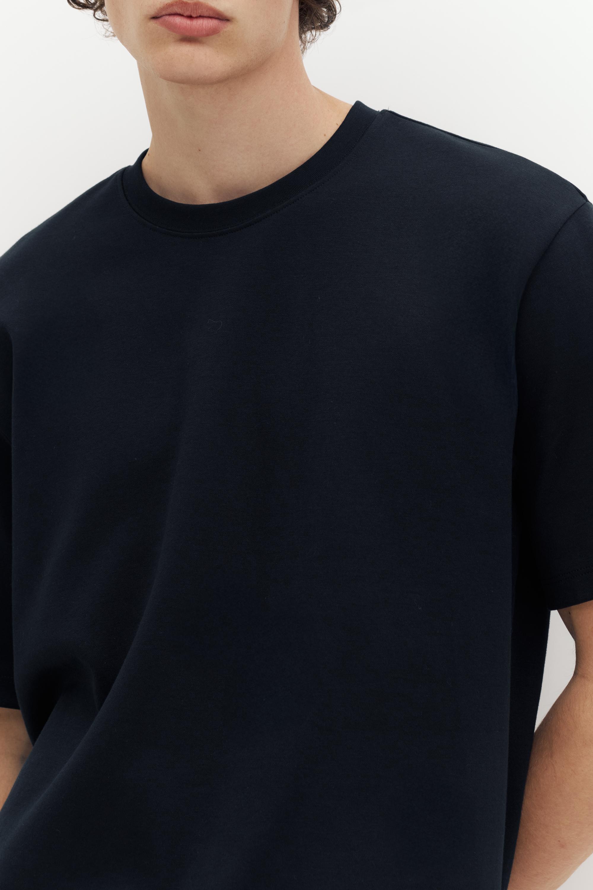 Boxy T-shirt — Black