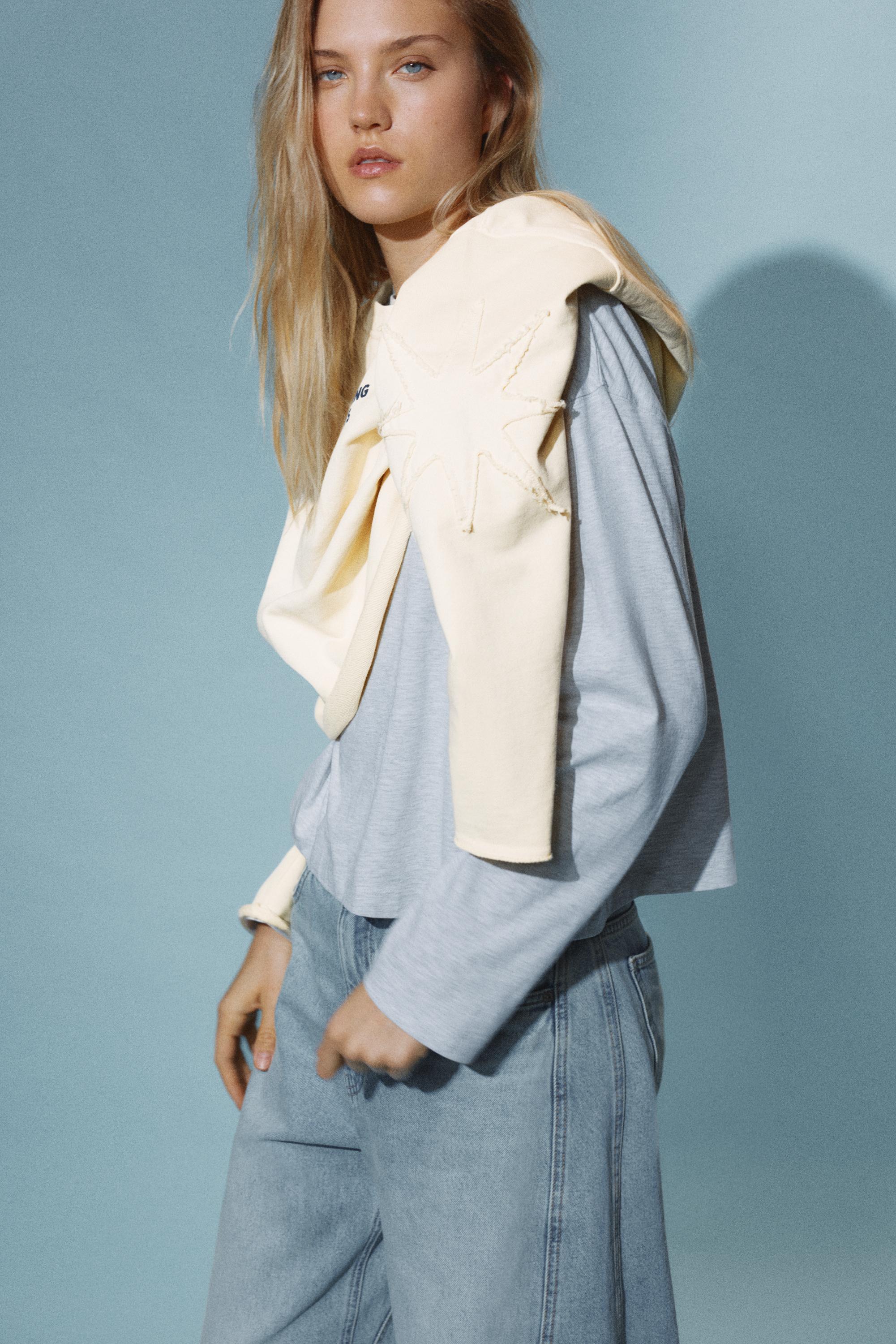 Cropped star graphic sweatshirt — Yellow