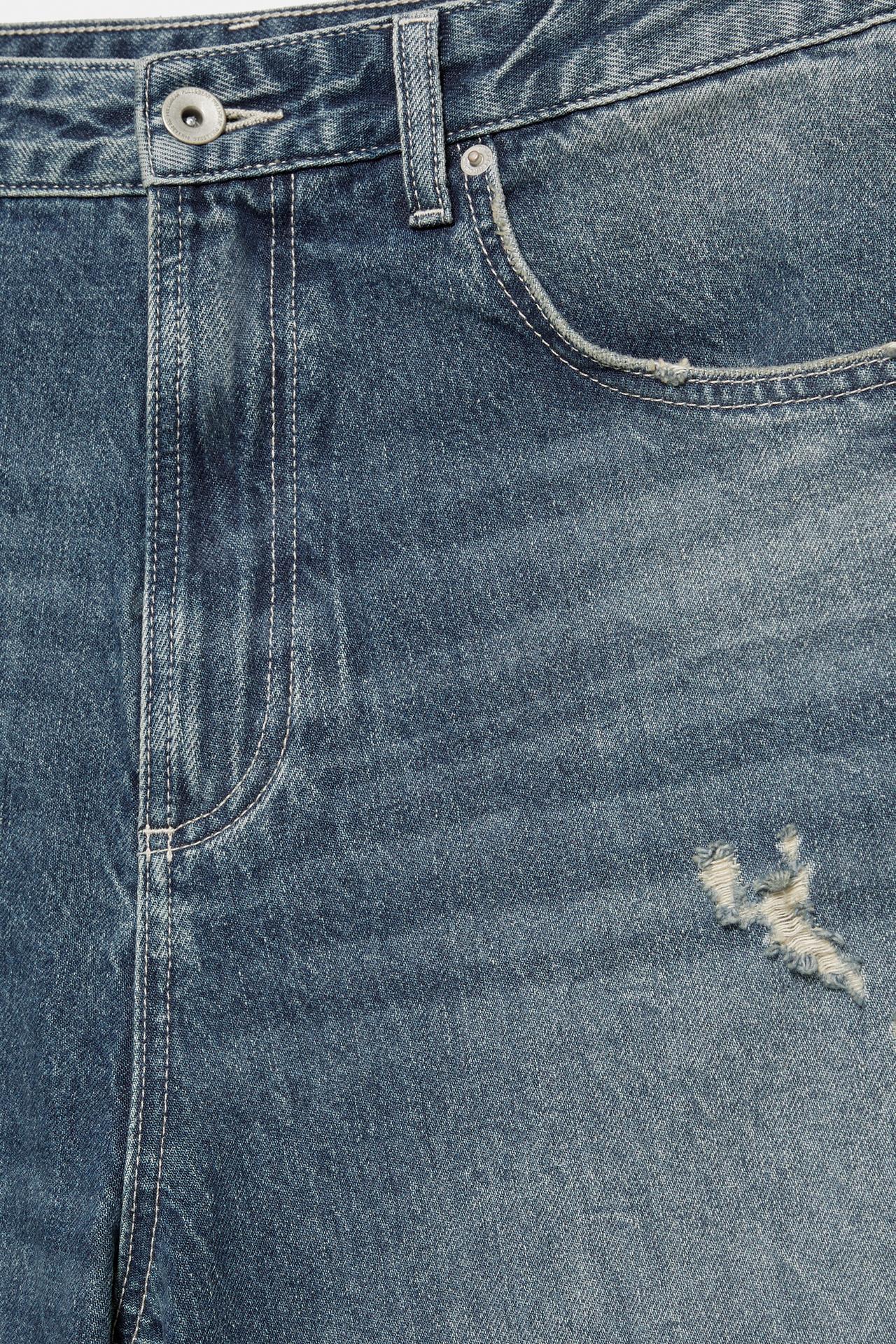 Ripped detail jorts — Blue