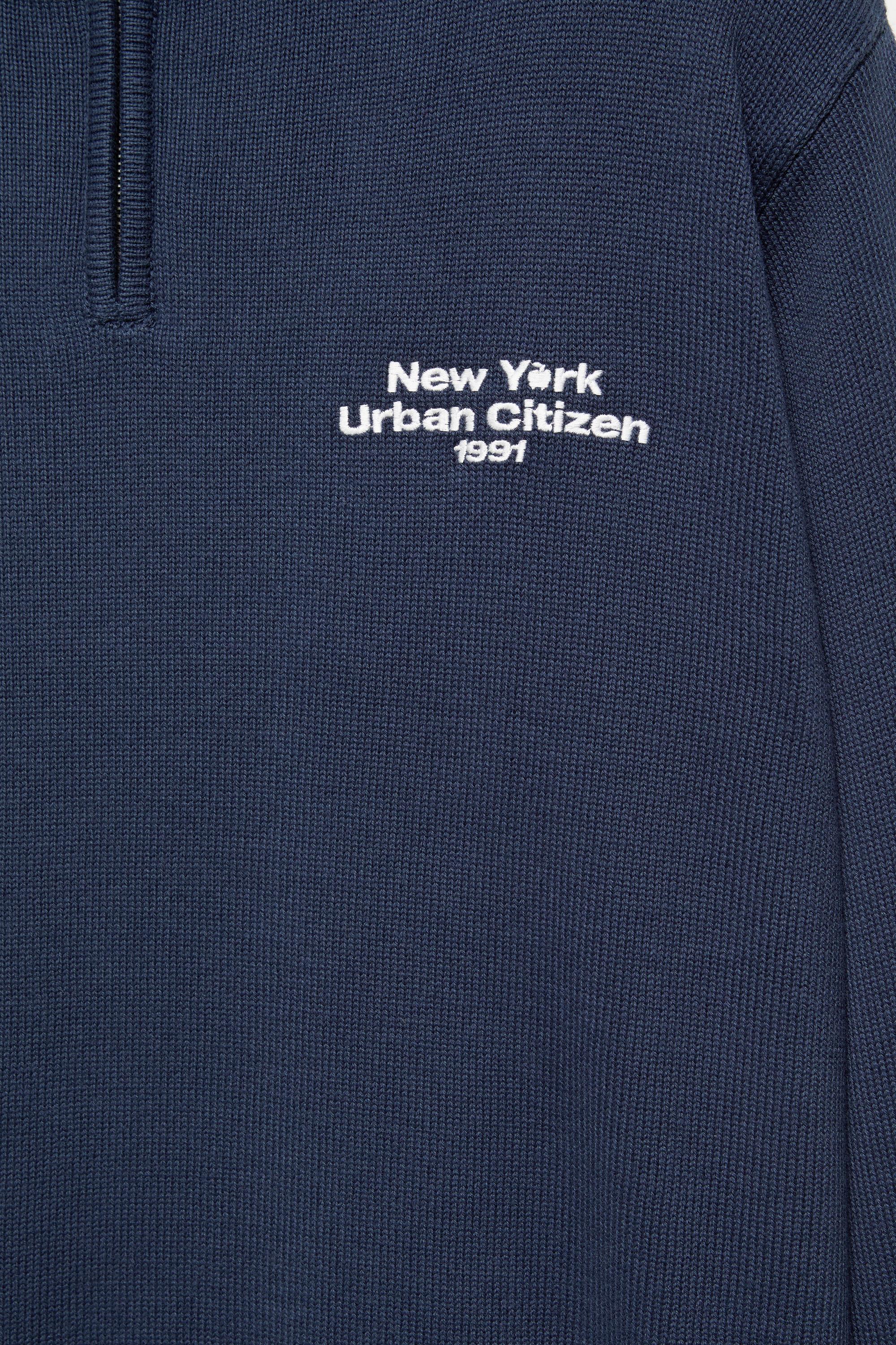 Embroidered quarter-zip sweatshirt — Indigo blue