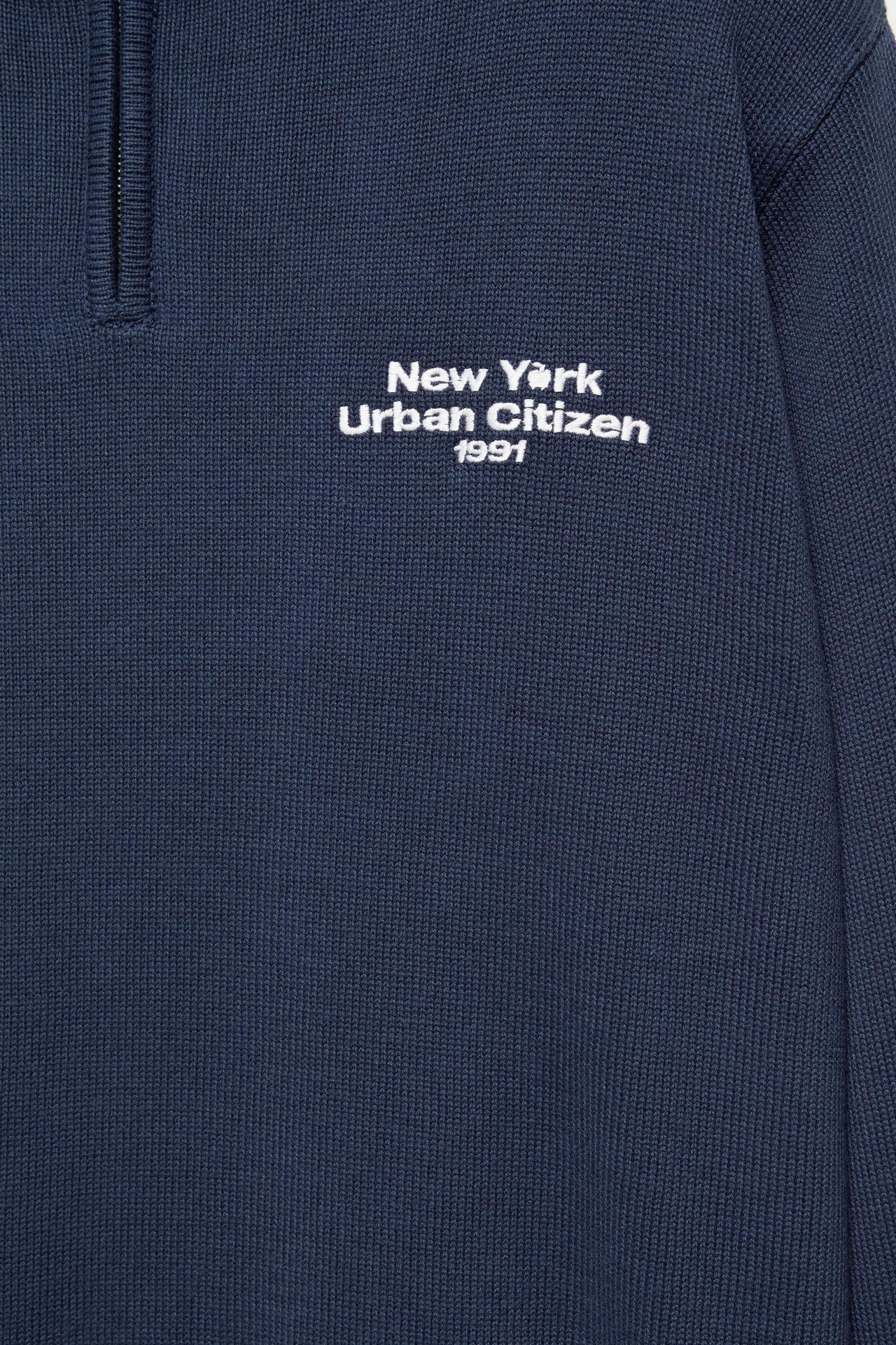 Embroidered quarter-zip jumper — Indigo blue