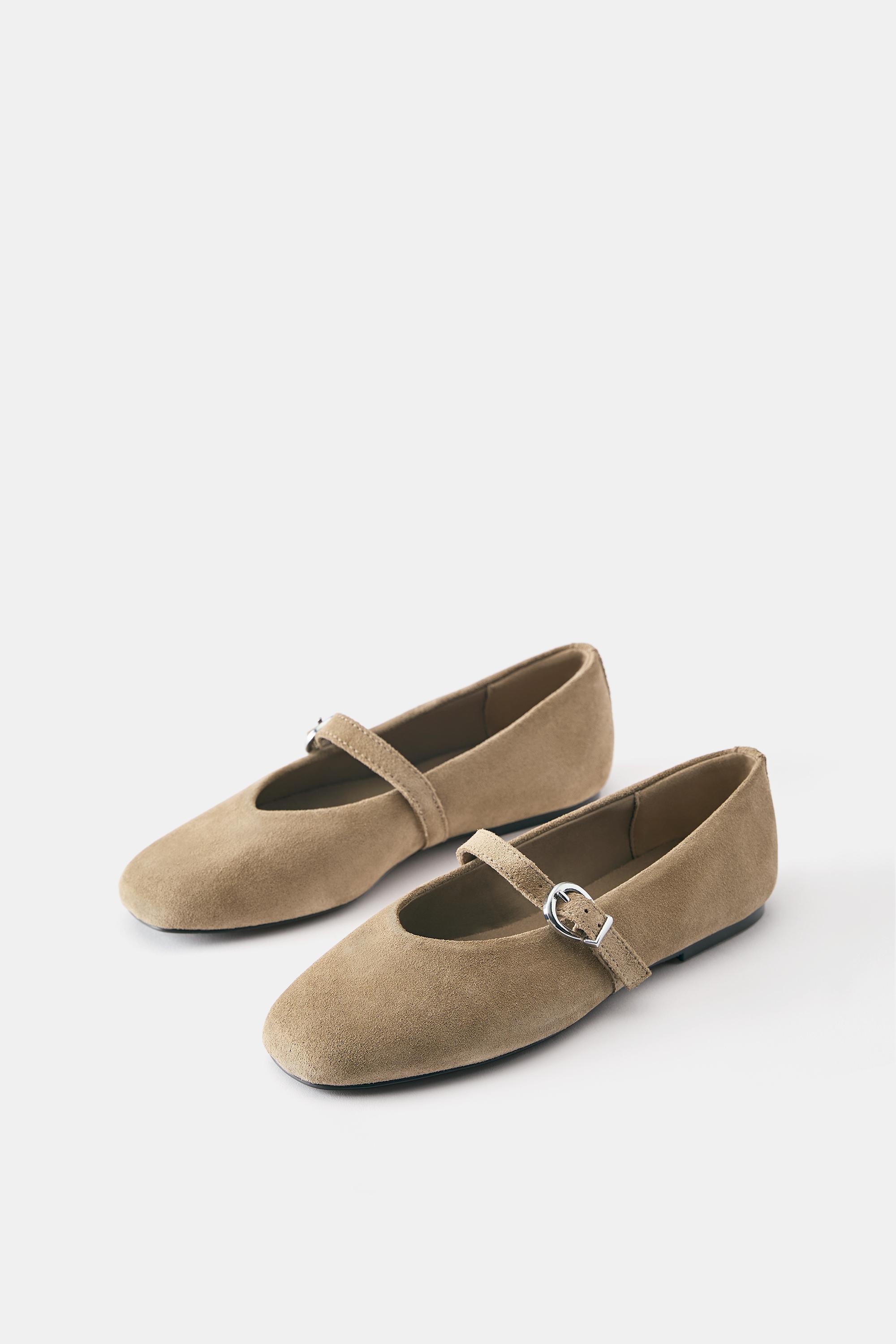Leather ballerinas — Sand