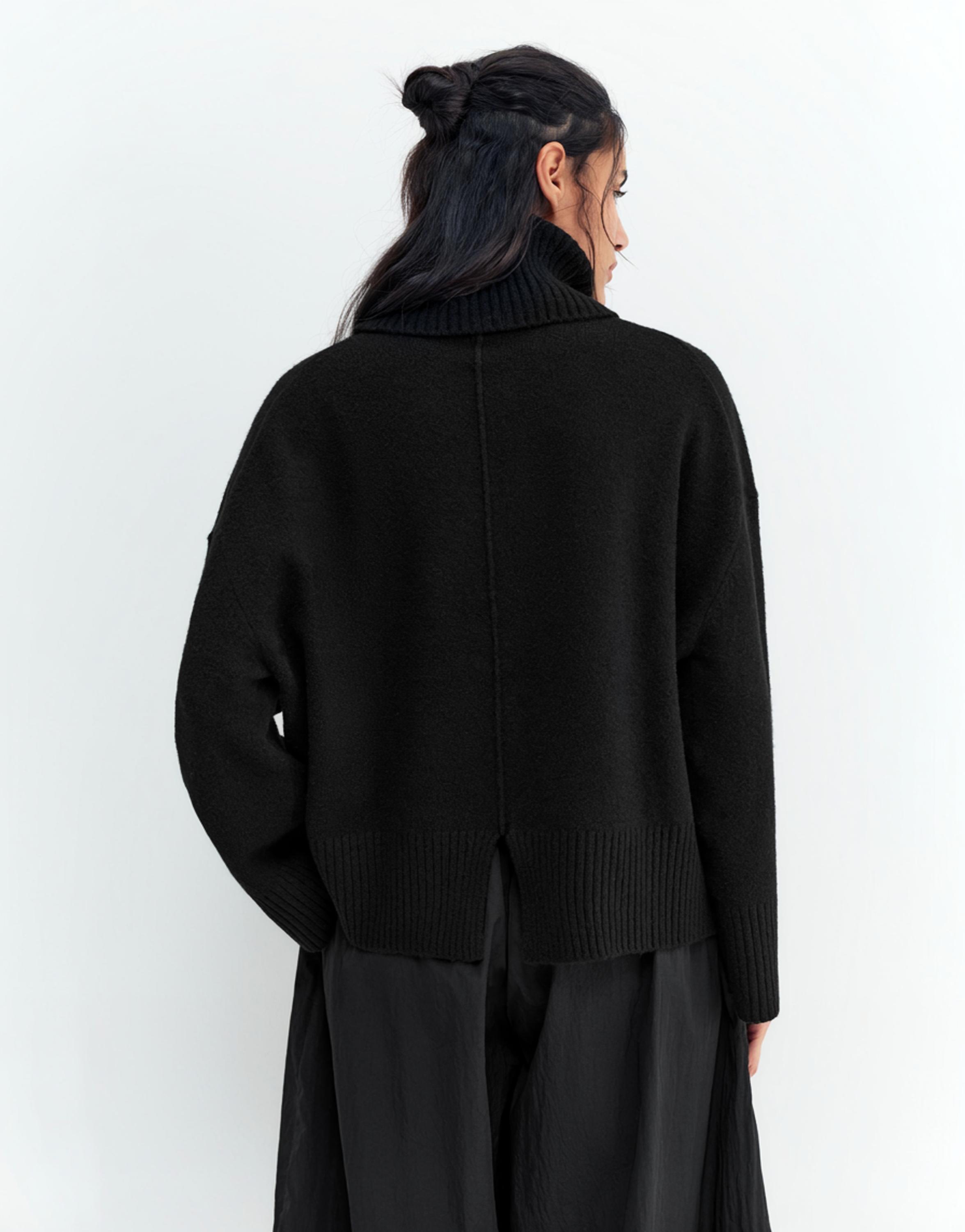 Yumuşak dik yaka kazak - Görsel 13