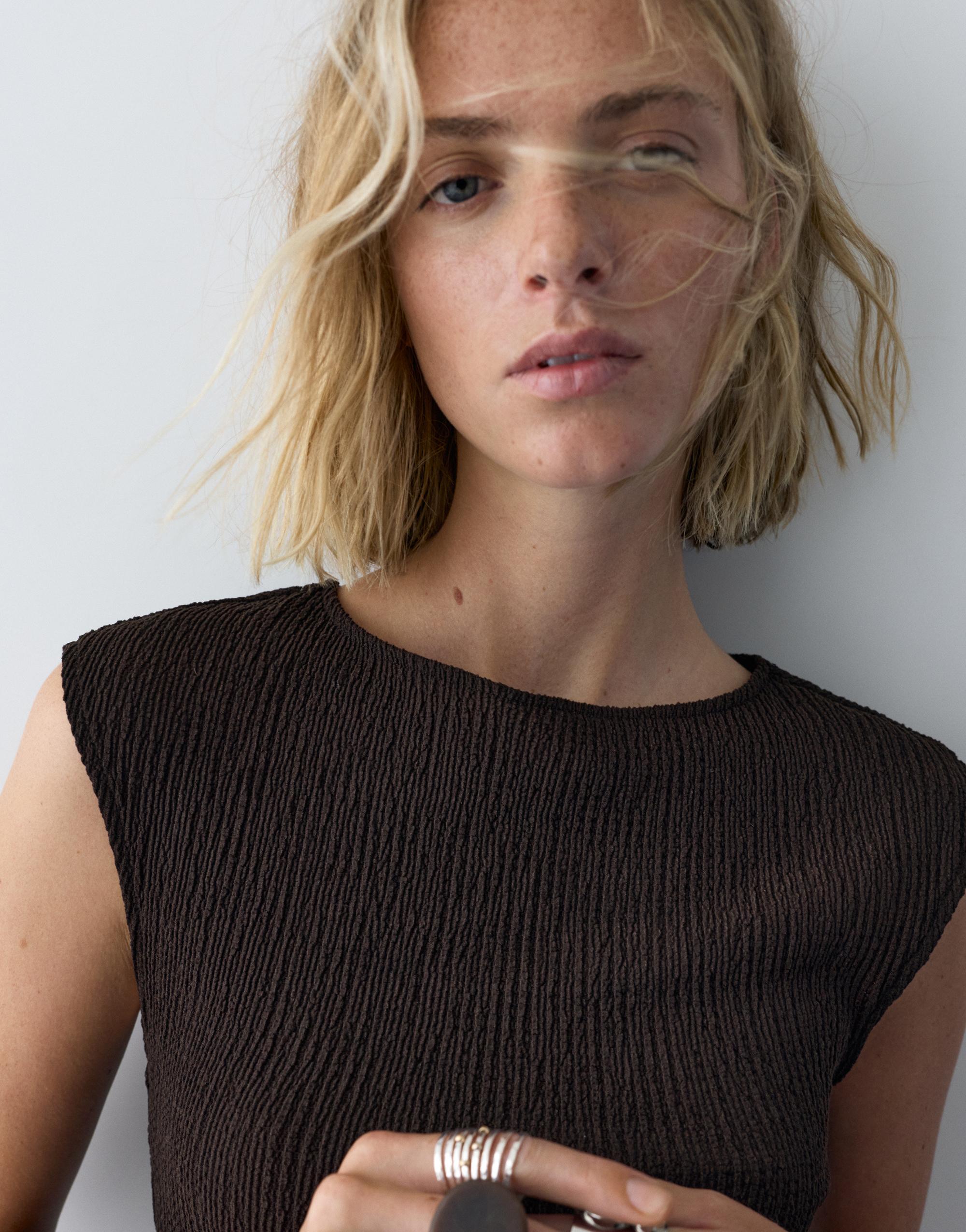 Crepe top — Brown