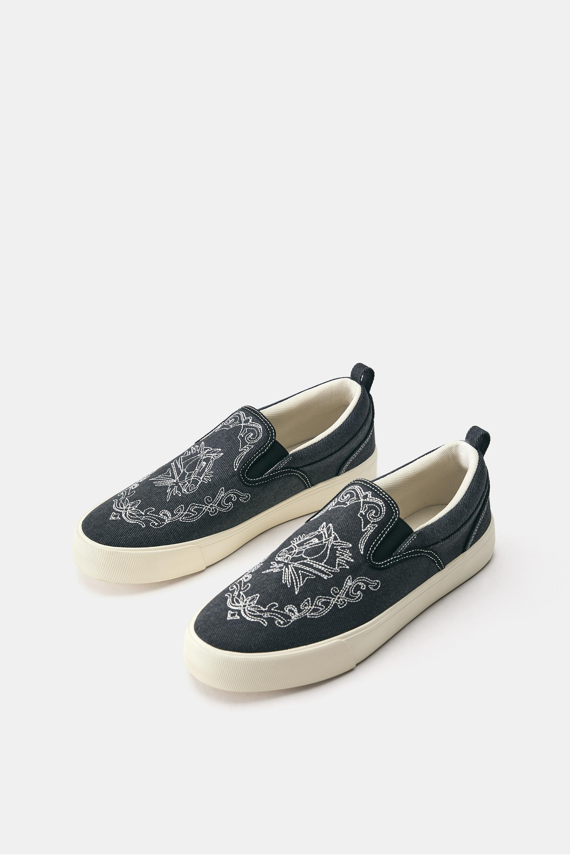 Embroidered canvas trainers — Black