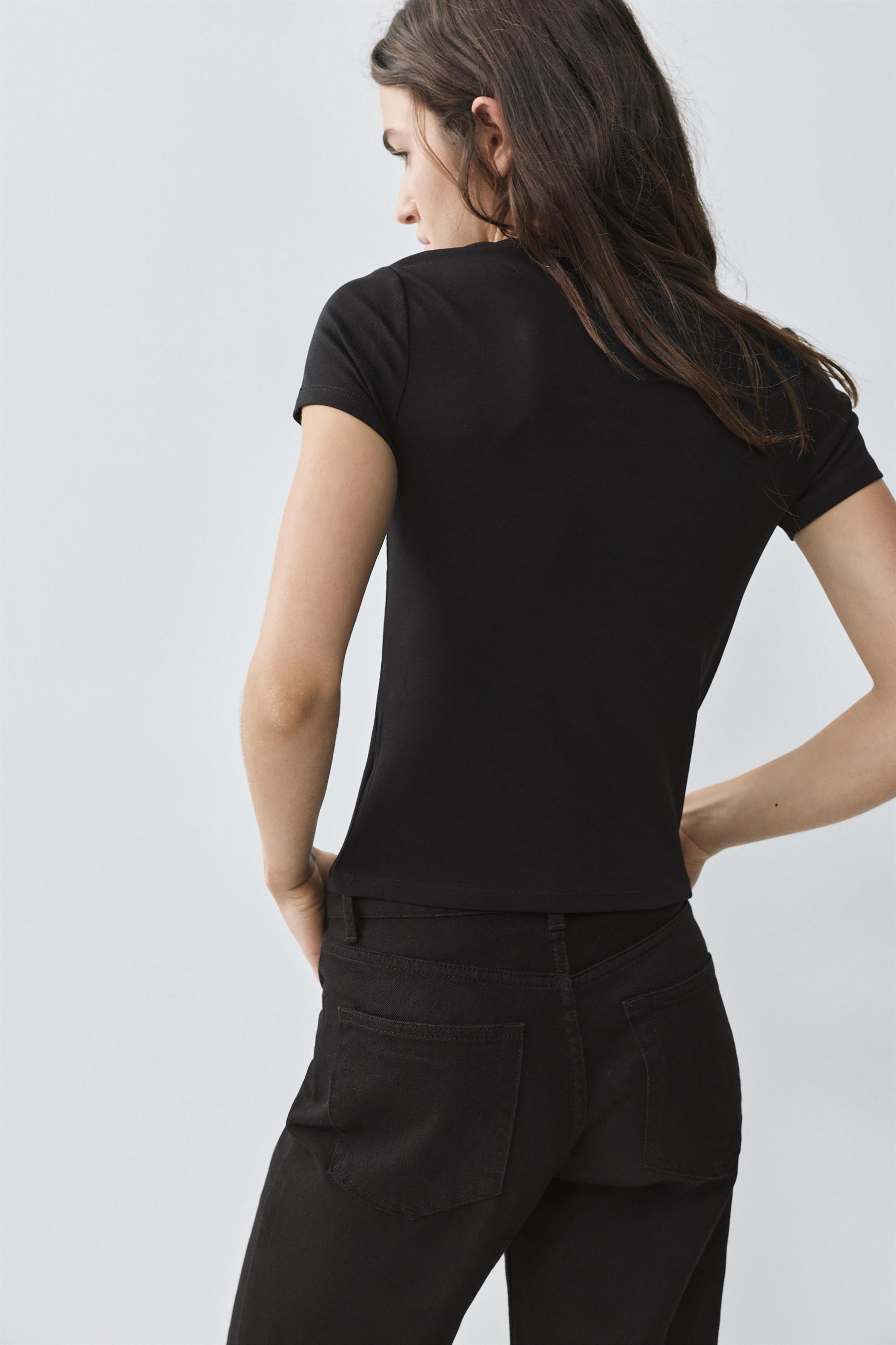 Fitted short sleeve T-shirt — Black