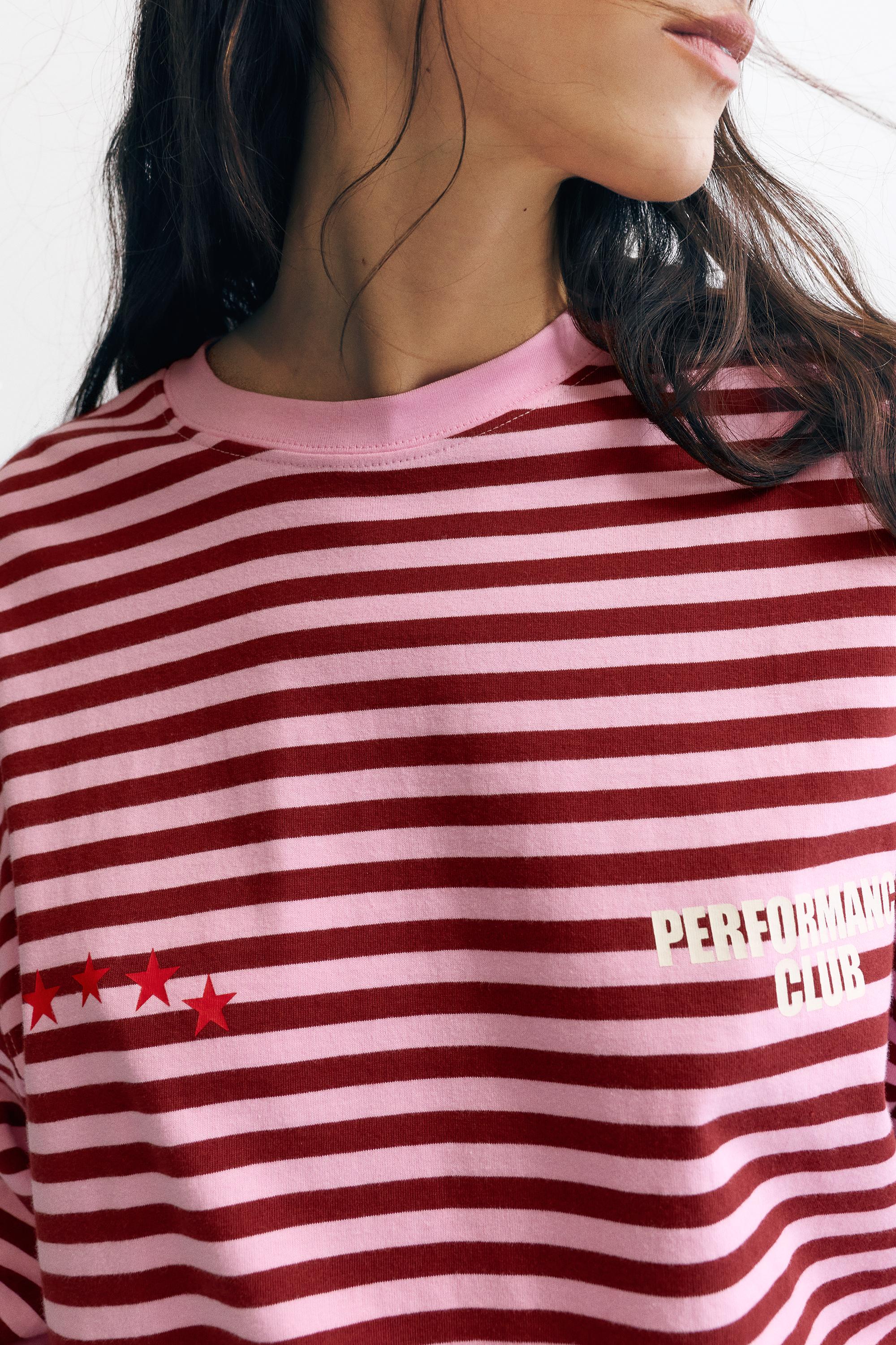 Çizgili, yıldızlı ve yazılı tişört - Görsel 19
