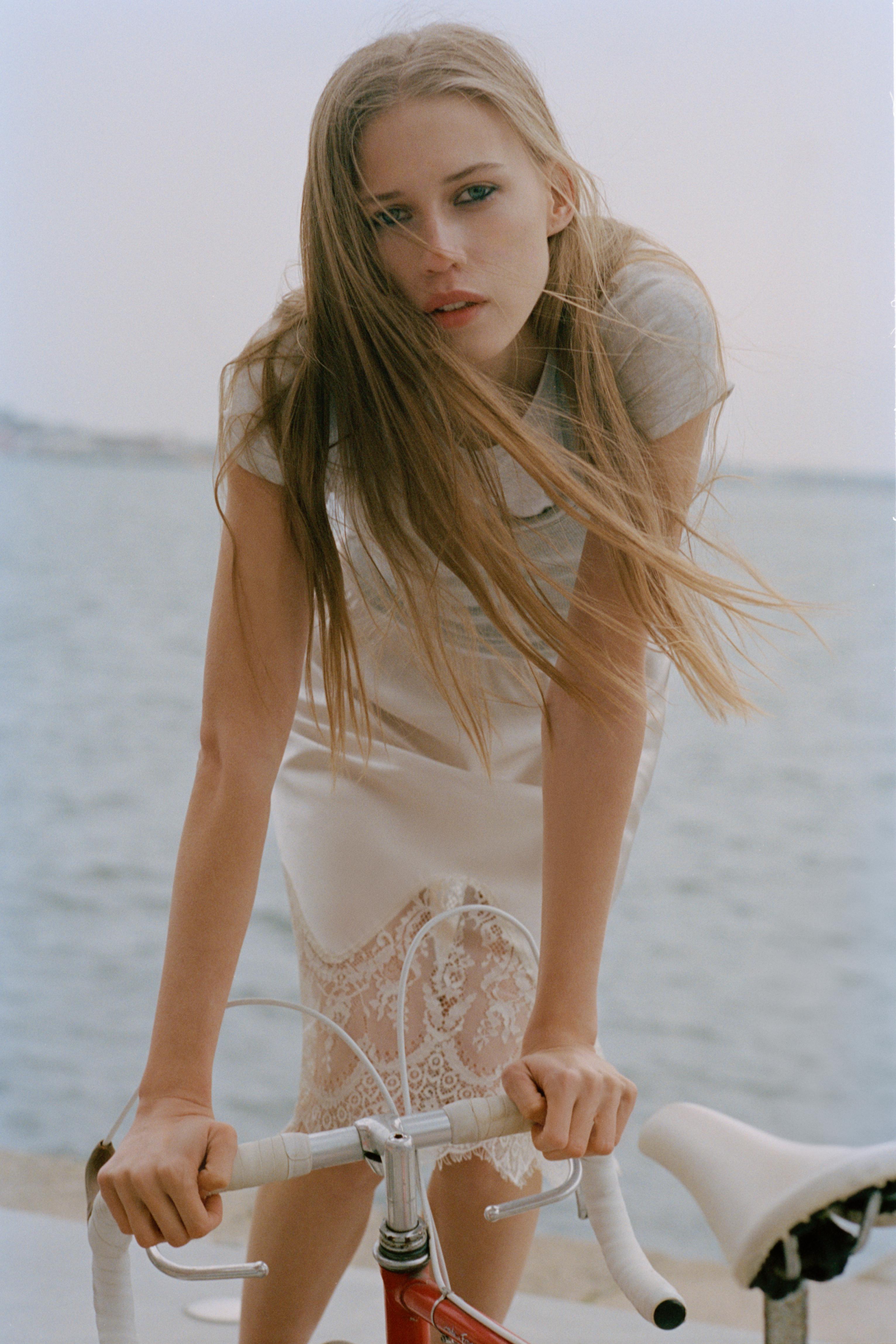 Dantel detaylı midi etek - Görsel 25