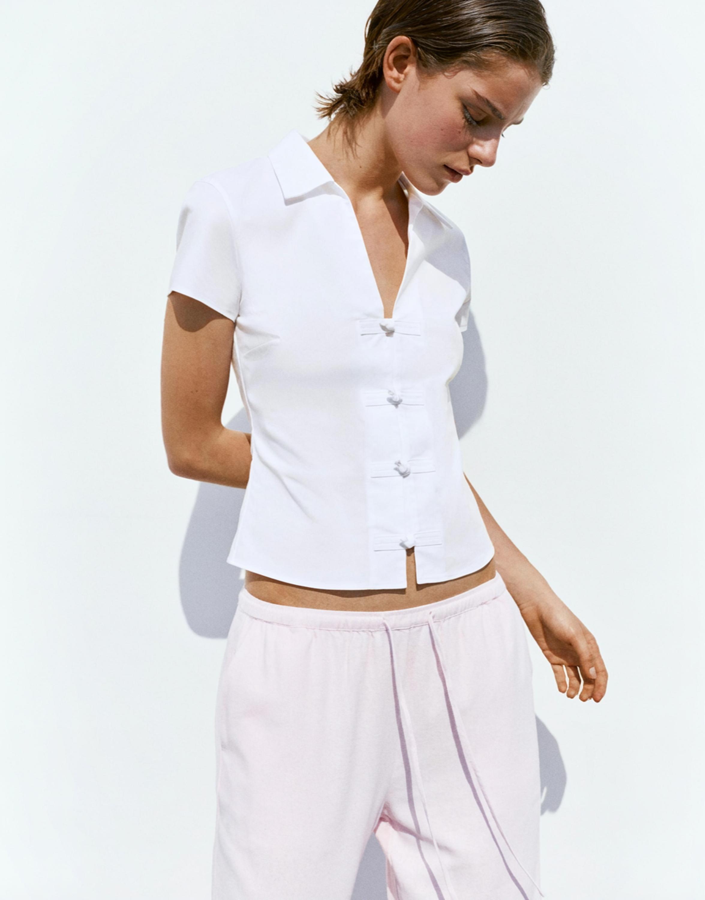 Vücuda oturan kısa kollu gömlek - Görsel 12