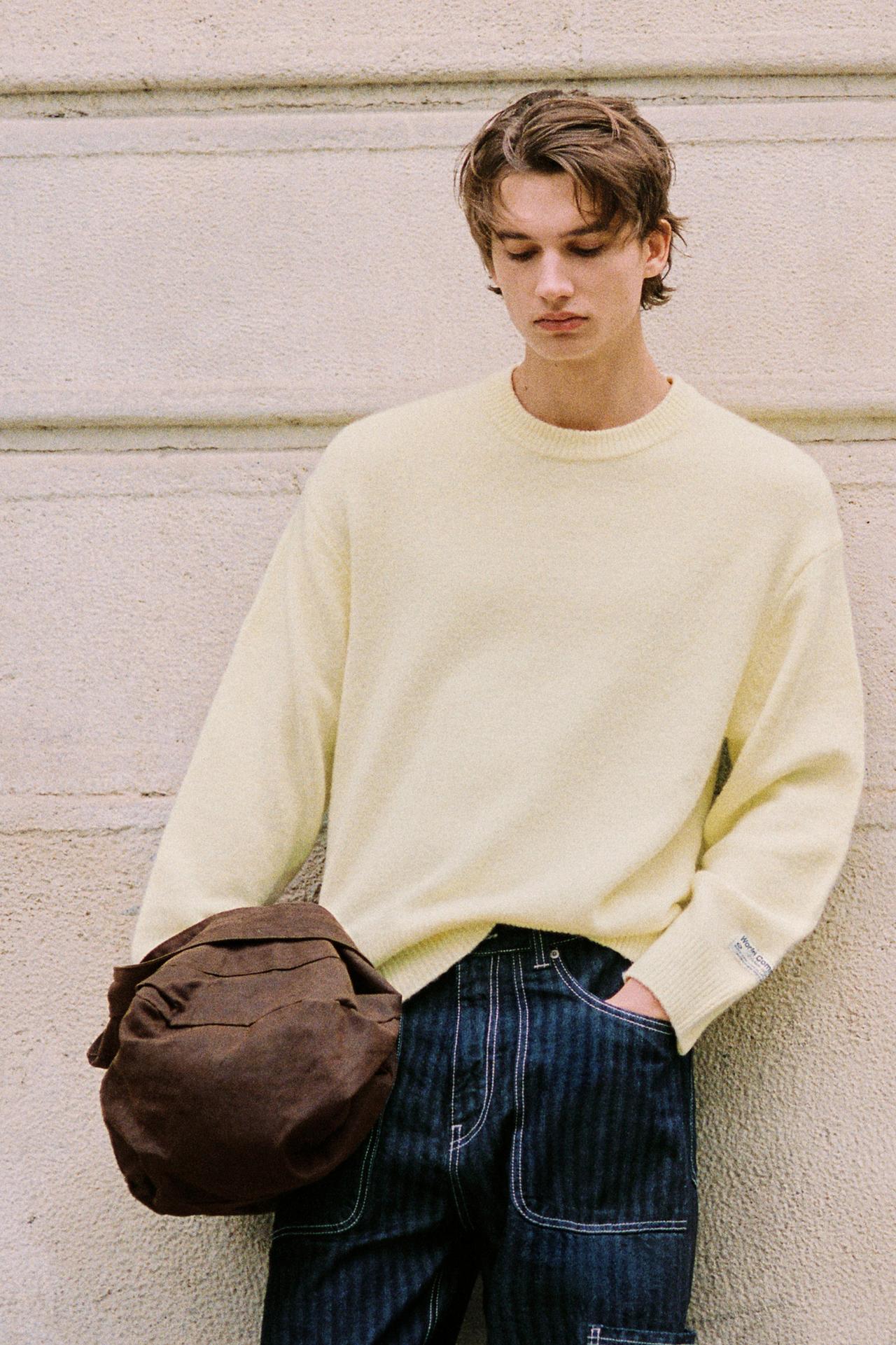 Round neck jumper — Yellow