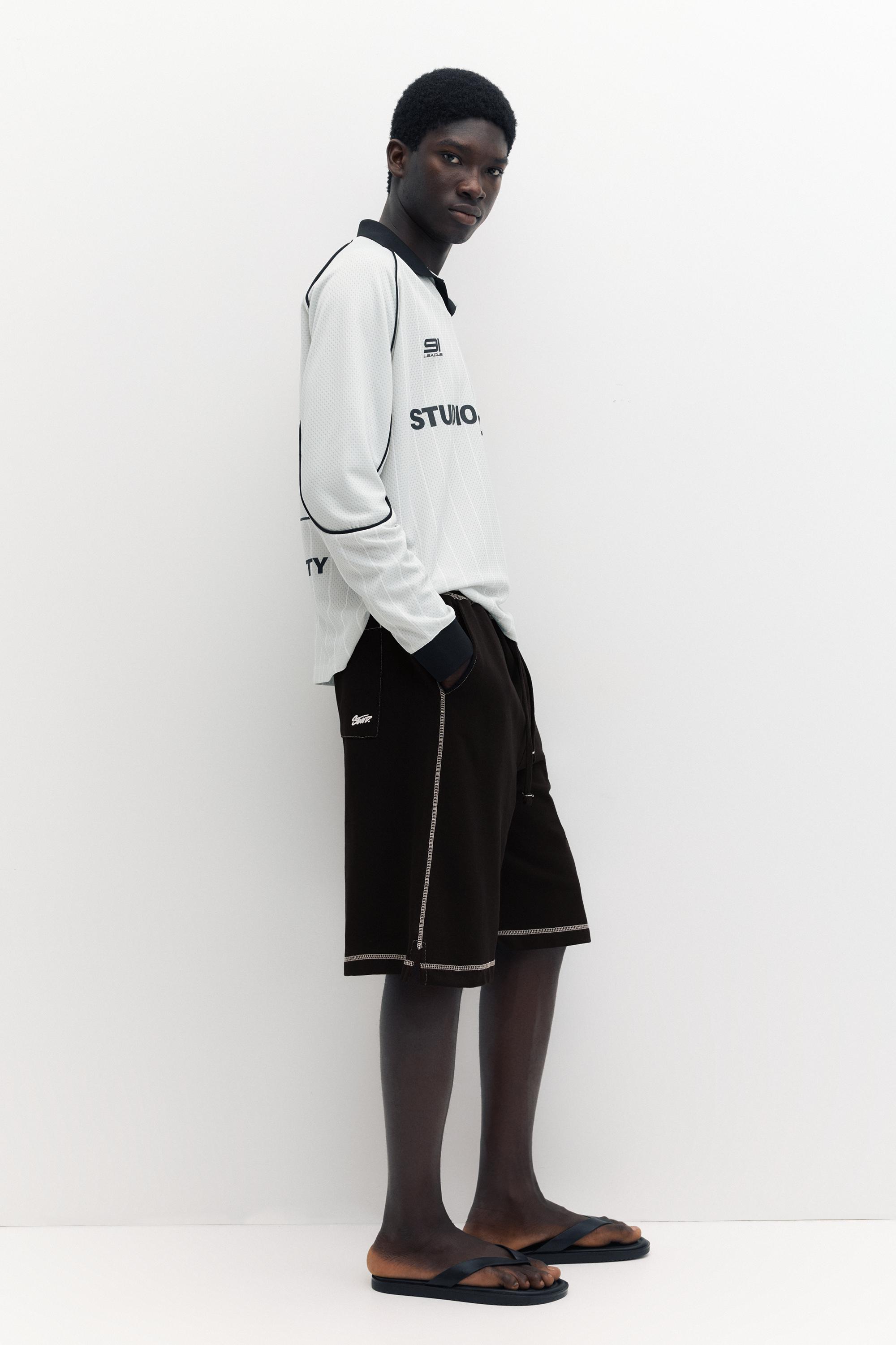 STWD jogger Bermuda shorts with seams — Black
