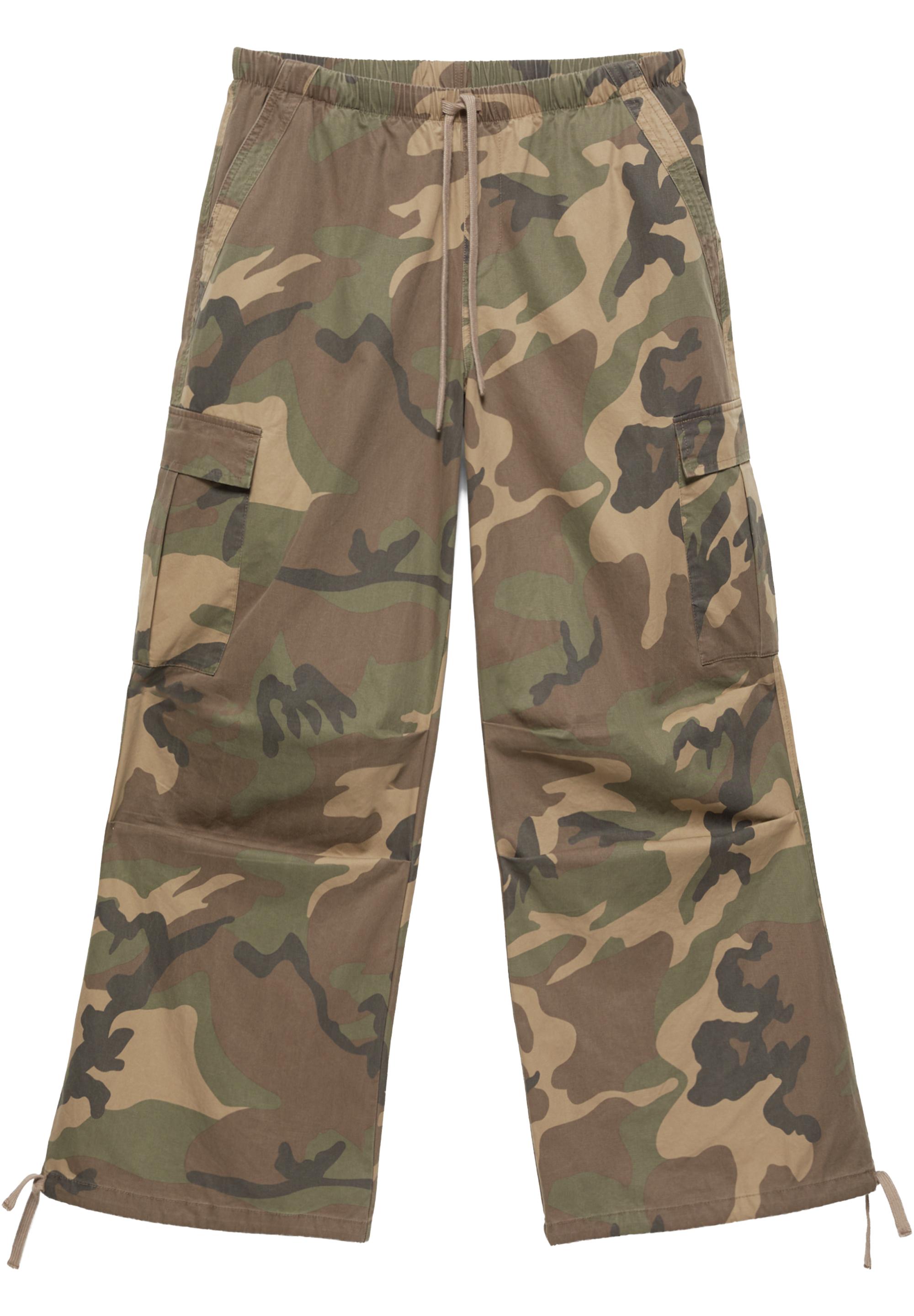 Printed parachute trousers — Khaki