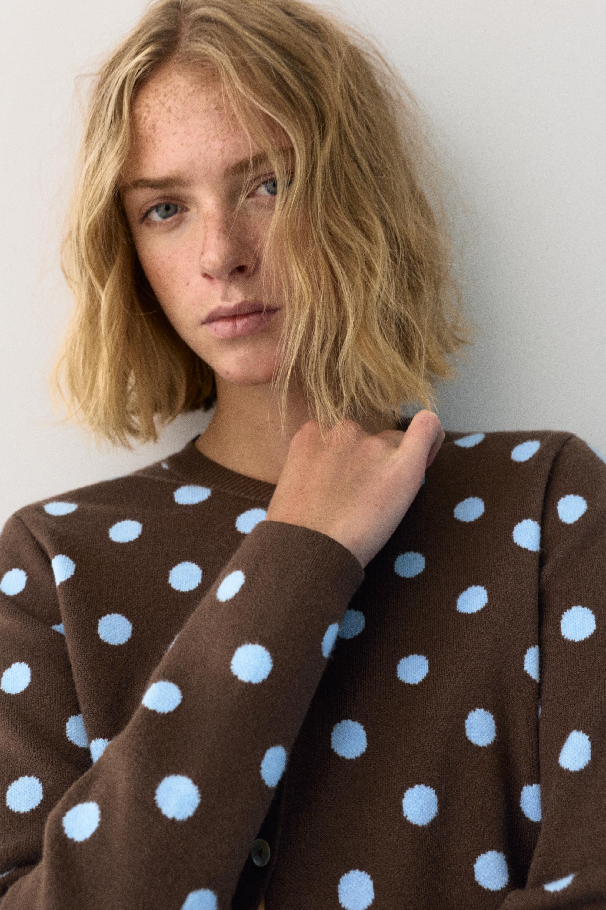 Puantiye desenli hırka - Görsel 12