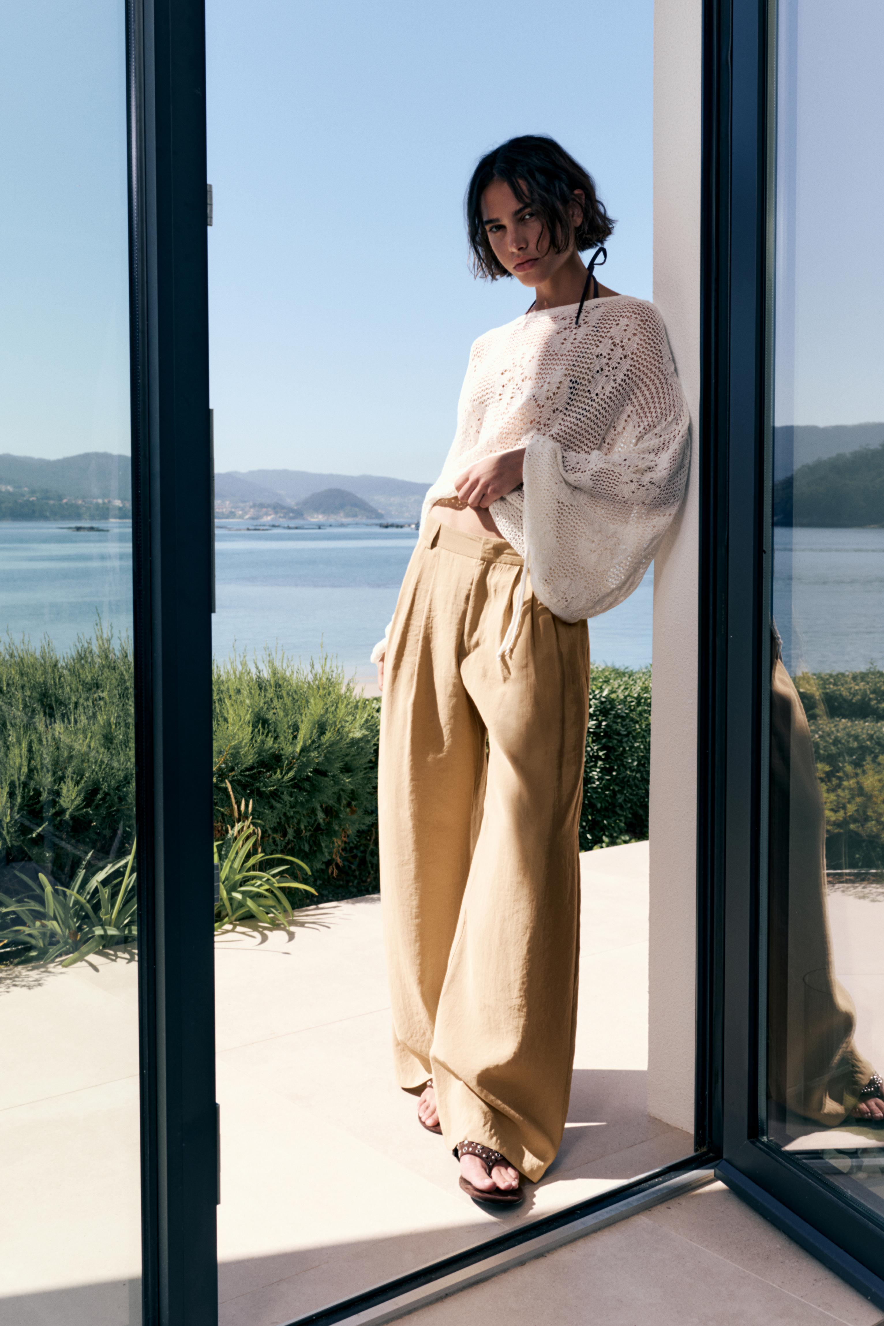 Wide-leg darted trousers — Light camel