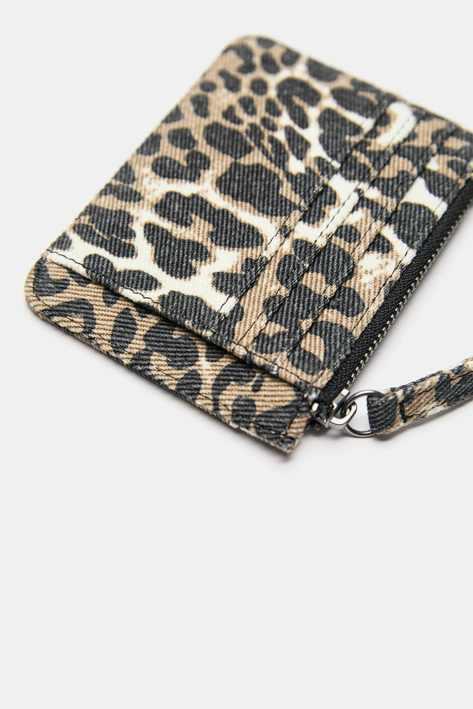 Leopard print card holder — Leopard