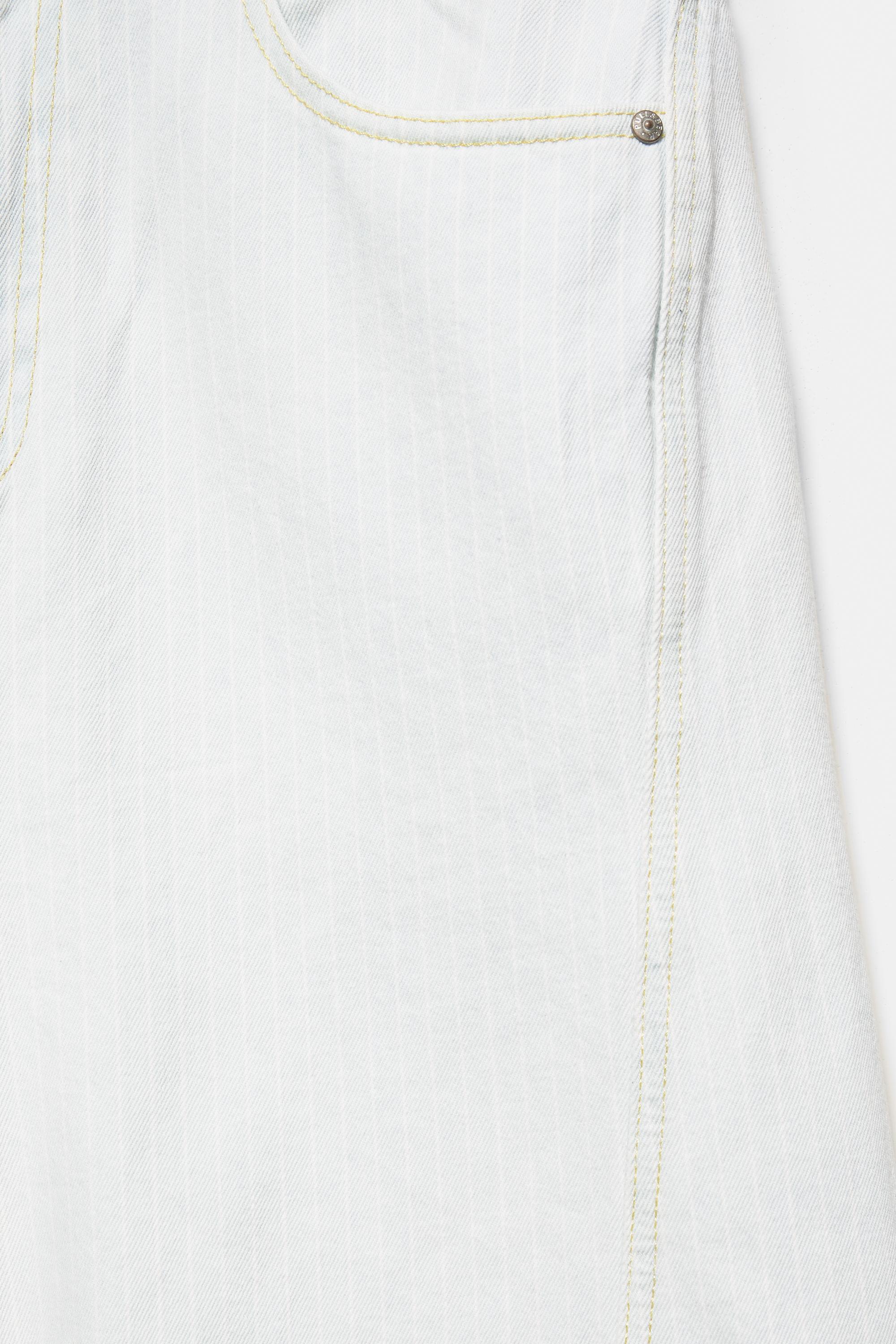 Relaxed-fit seam detail denim Bermuda shorts — Blue