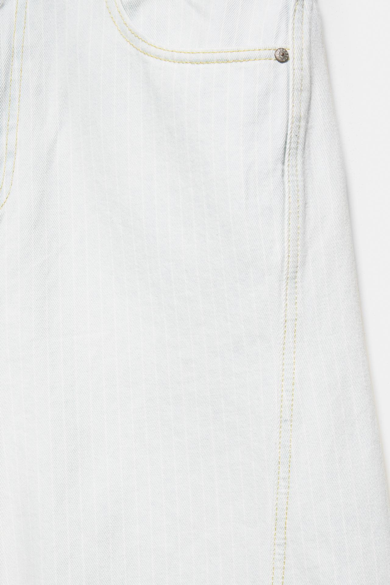 Relaxed-fit seam detail denim Bermuda shorts — Blue