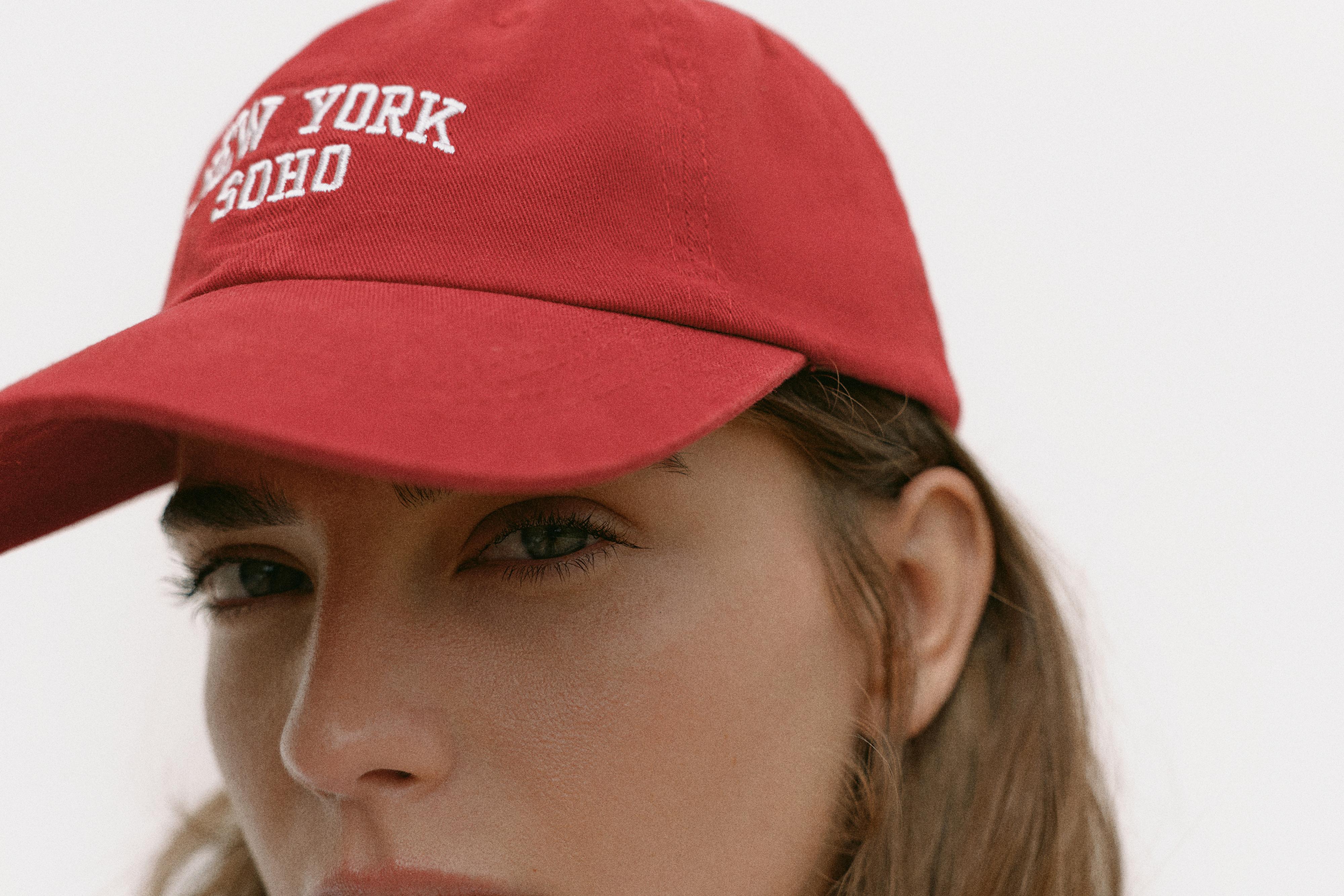 New York graphic cap — Red