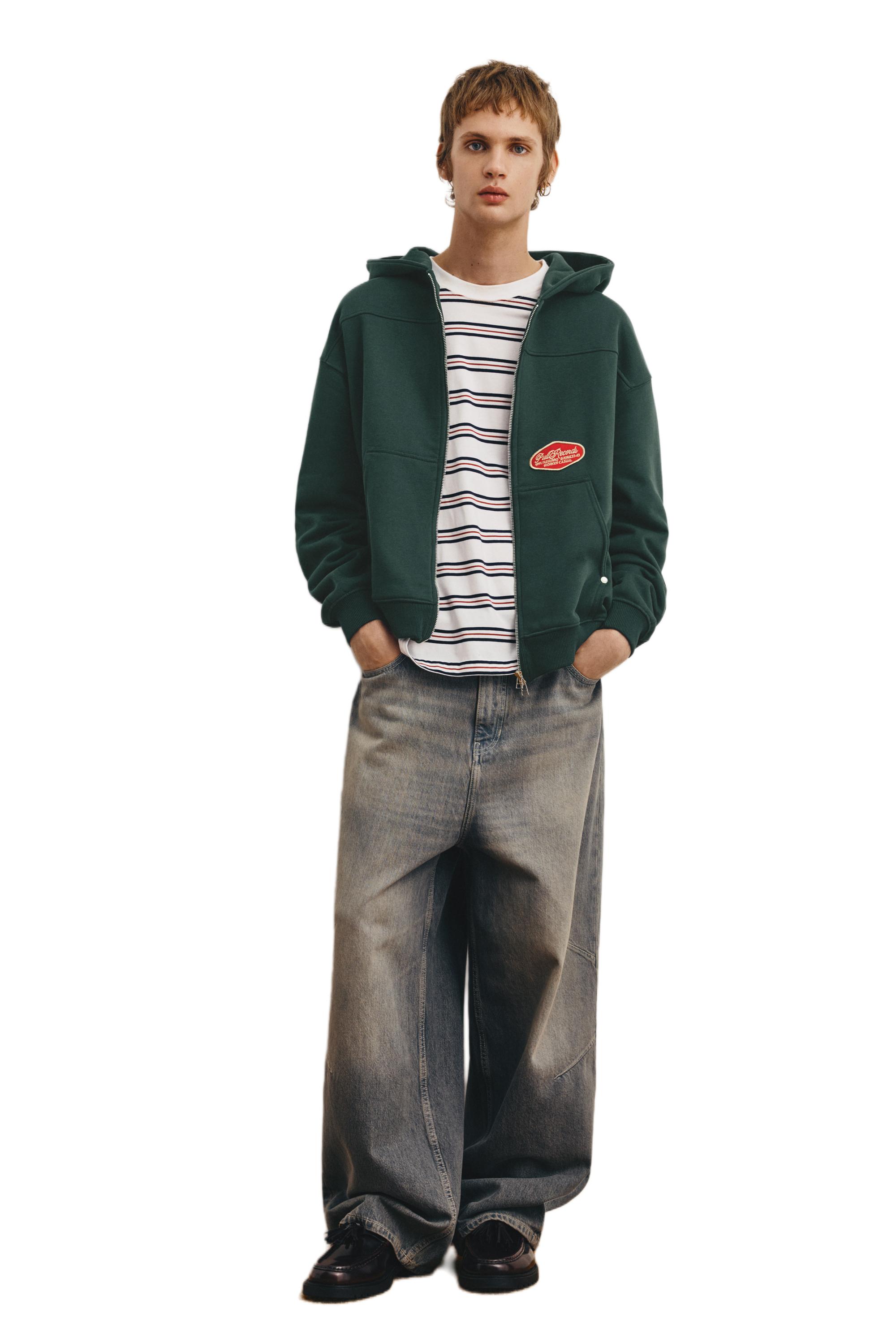 Yamalı fermuarlı kapüşonlu sweatshirt - Görsel 15