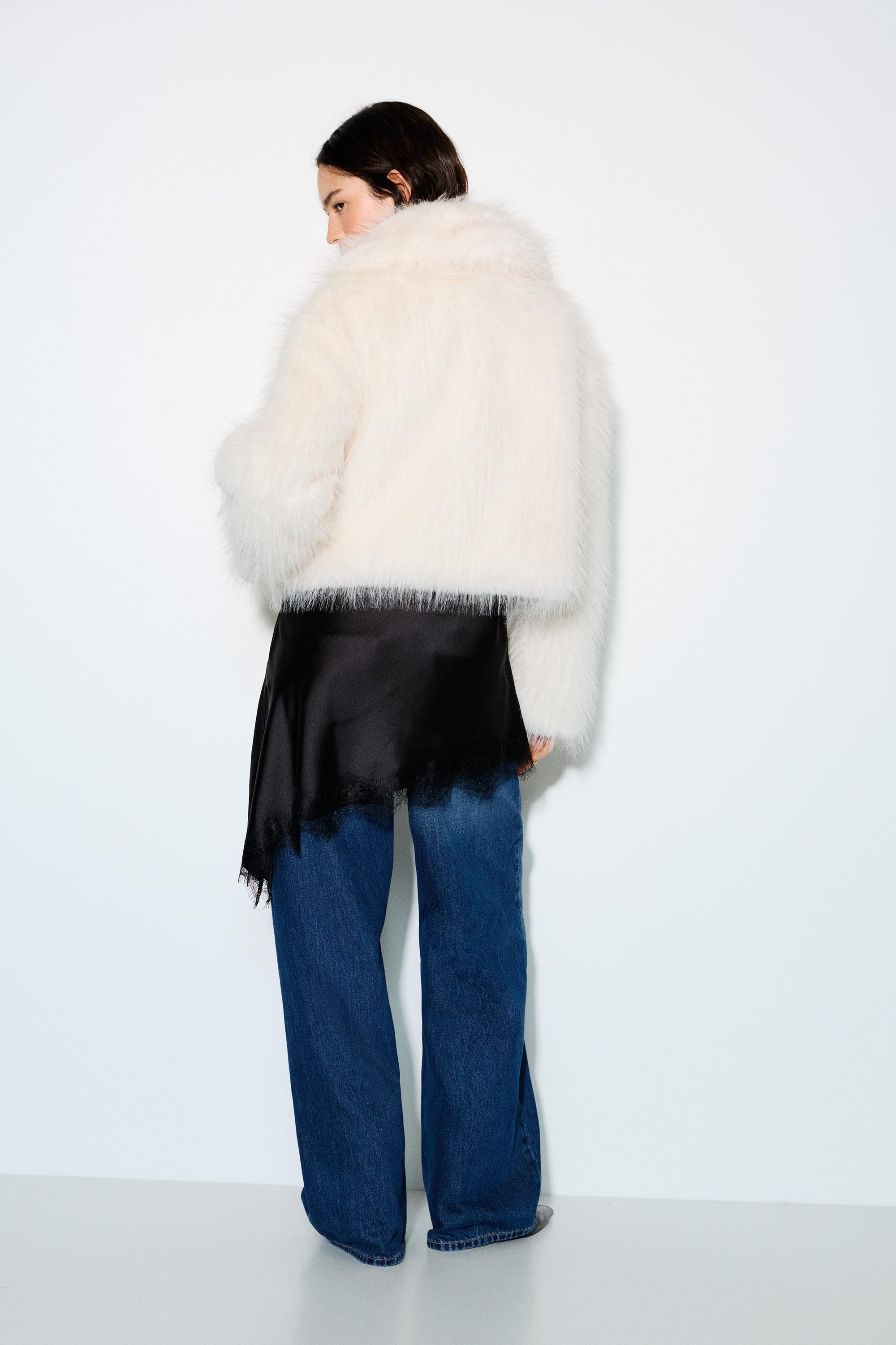 White faux fur jacket — Ecru
