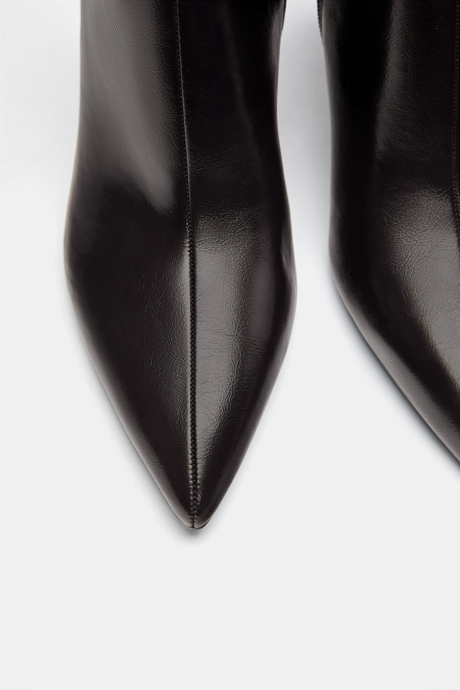 Stiletto heel ankle boots — Brown