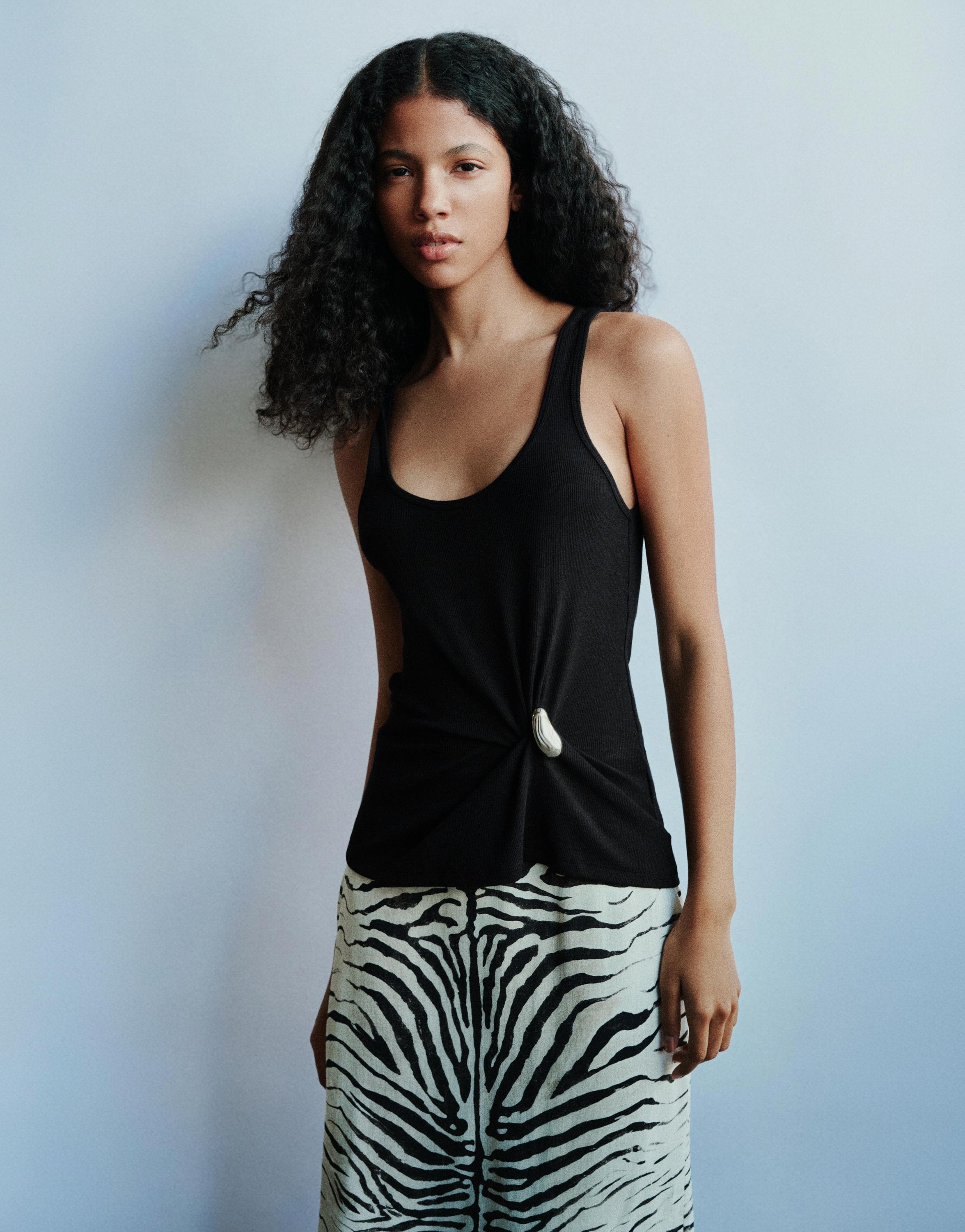 Metal appliqué tank top — Black