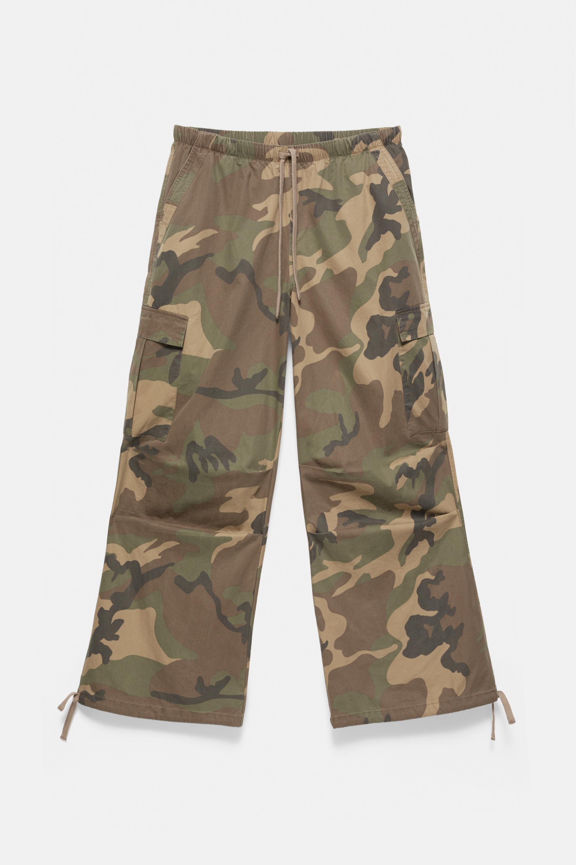 Printed parachute trousers — Khaki