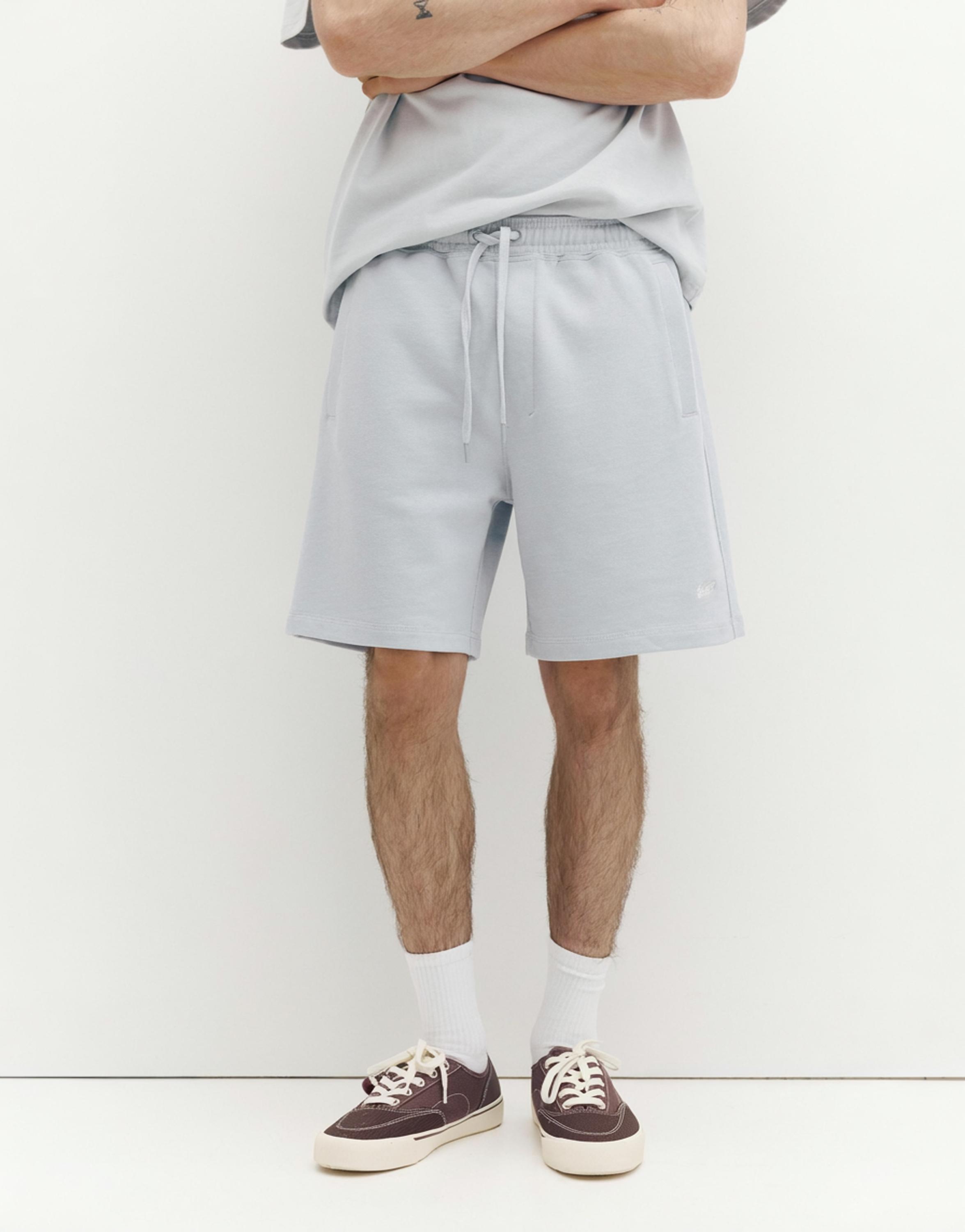 Logolu jogger bermuda şort - Görsel 127