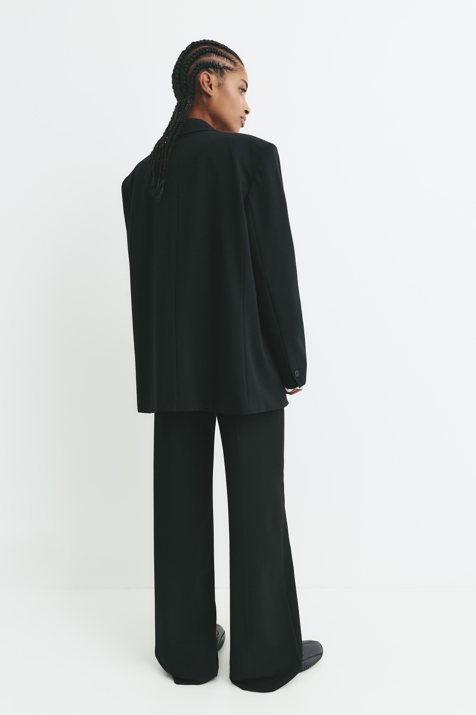 Straight-leg darted trousers — Black