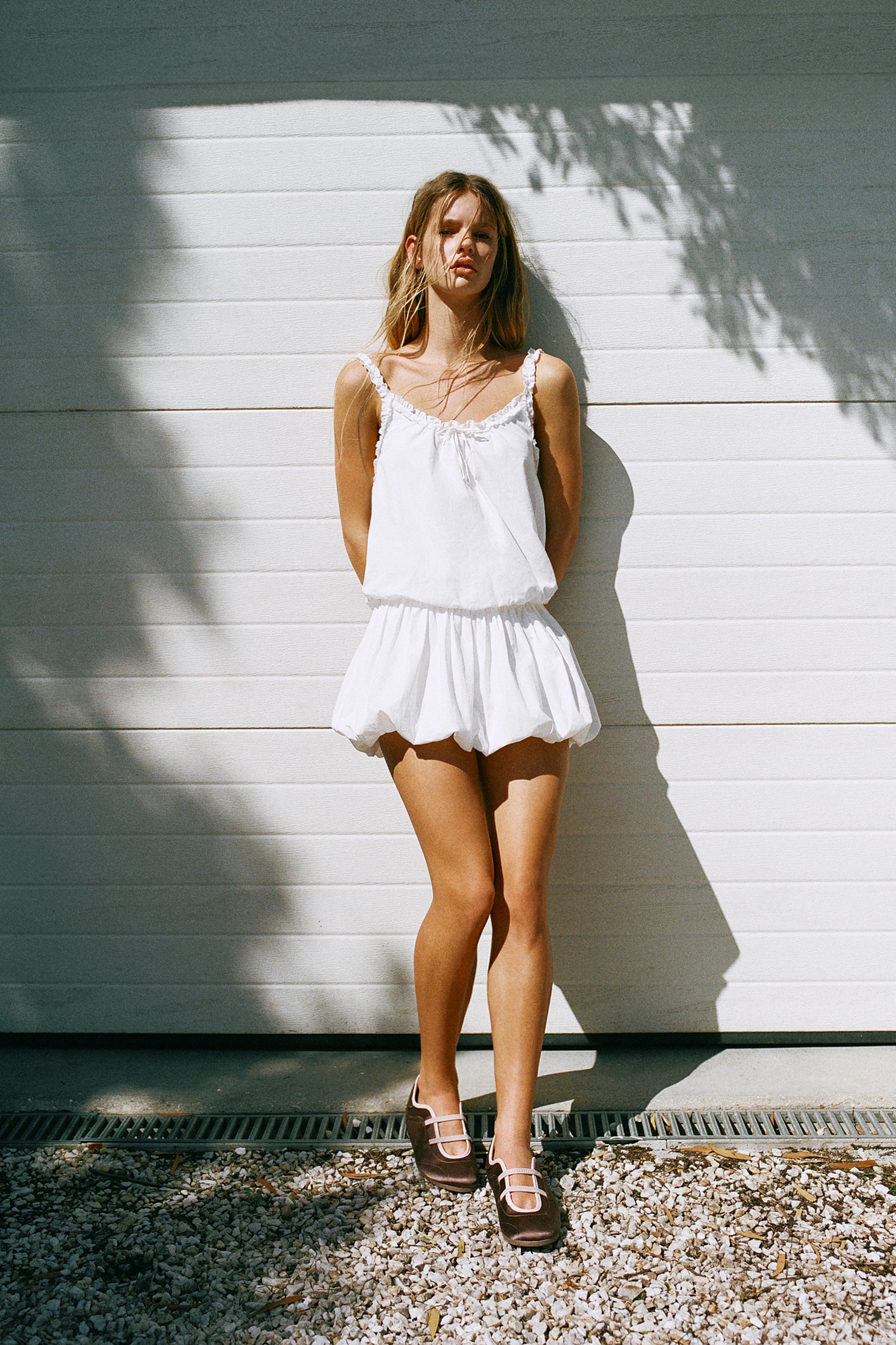 White short balloon dress — White