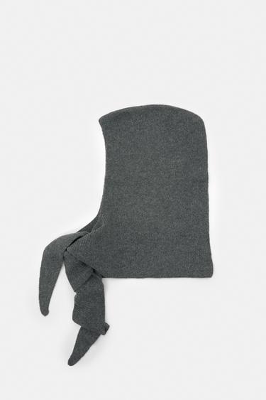 Low-waist wide-leg jeans