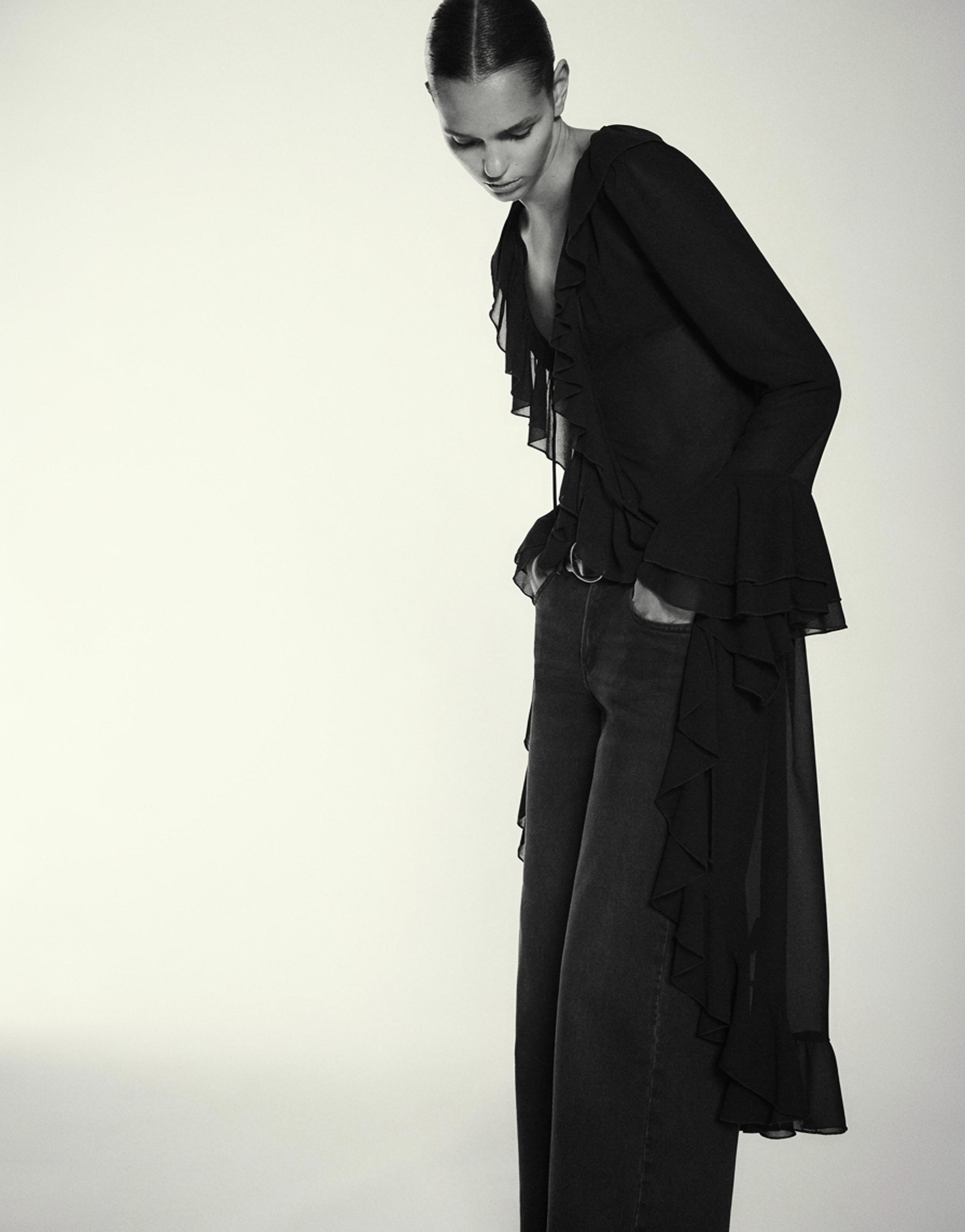 Long ruffle kimono — Black