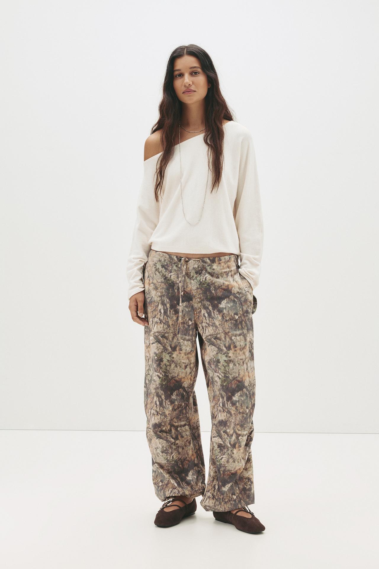 Asymmetric neck jumper - pull&bear