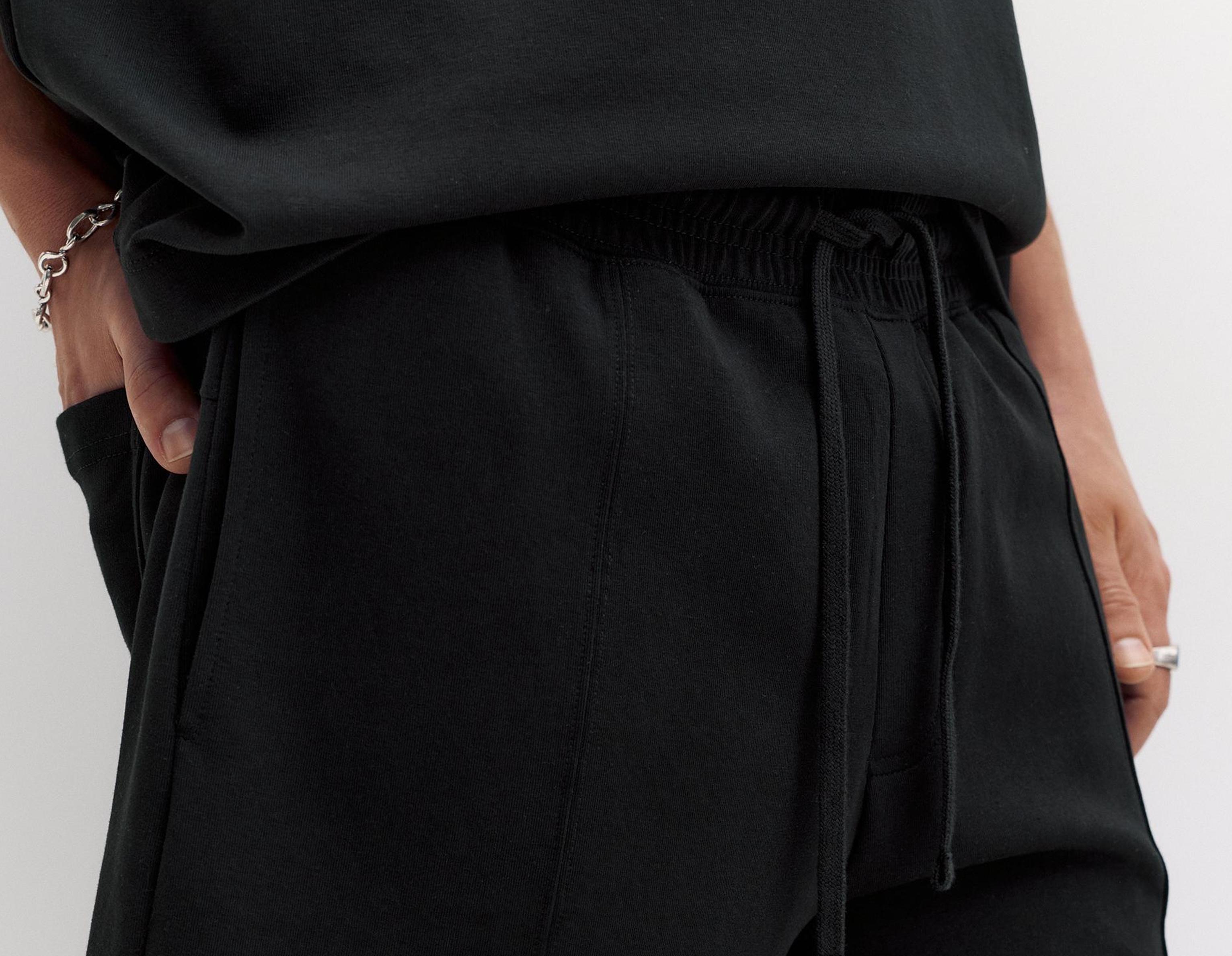 Interlock jogger Bermuda shorts — Black