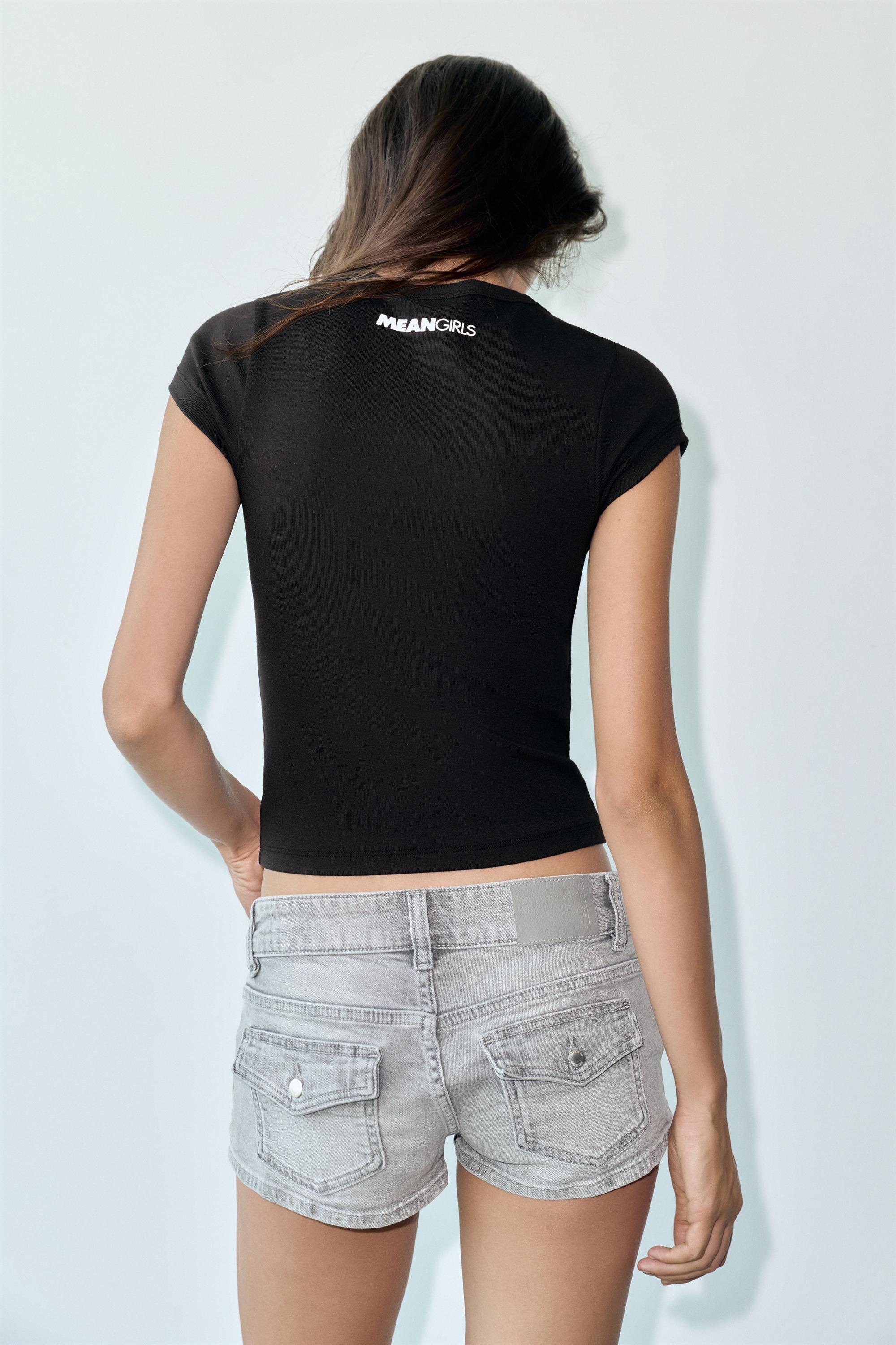 Mean Girls Queen Bee T-shirt — Faded black