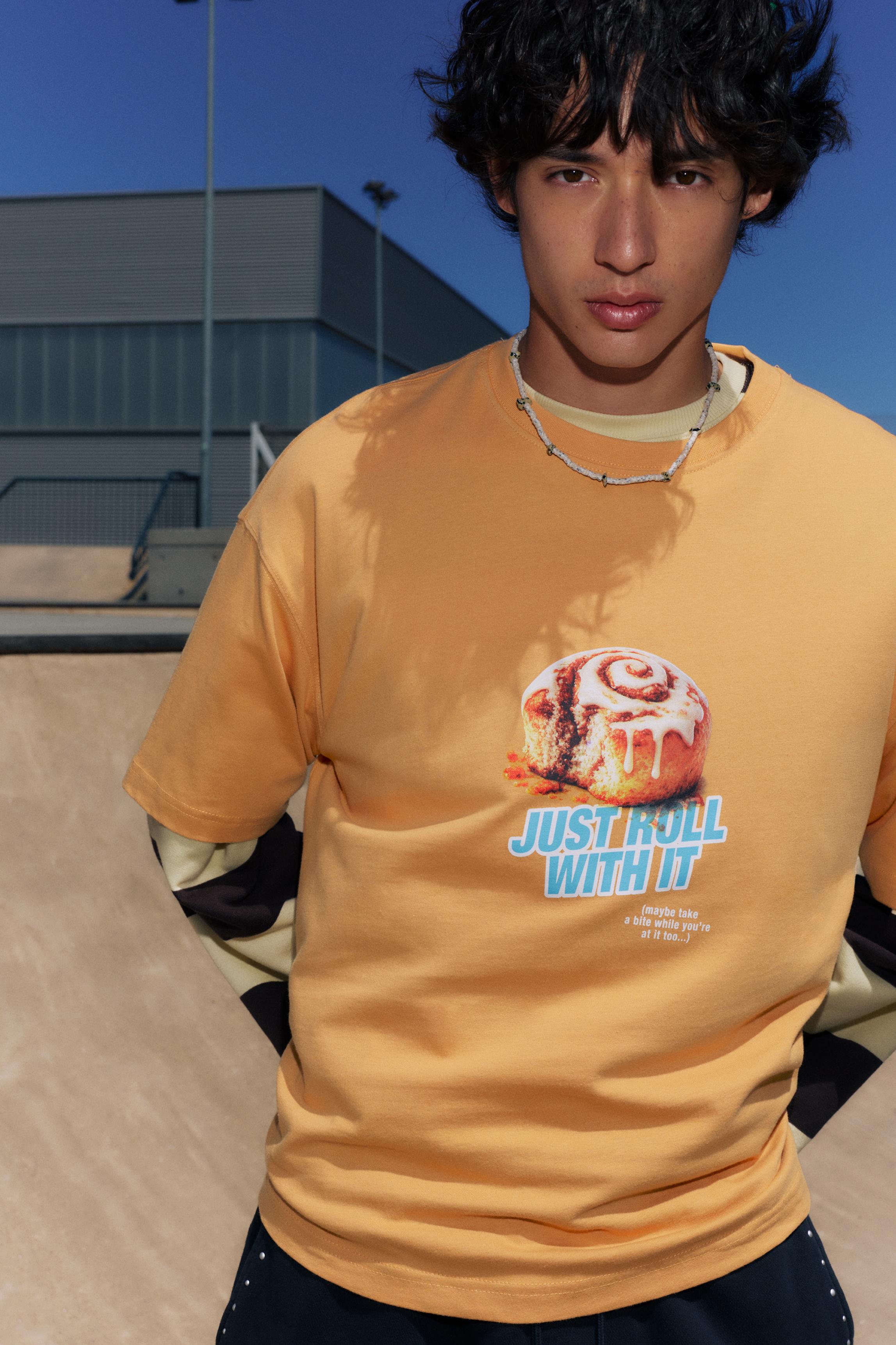 STWD cinnamon roll graphic T-shirt — Orange