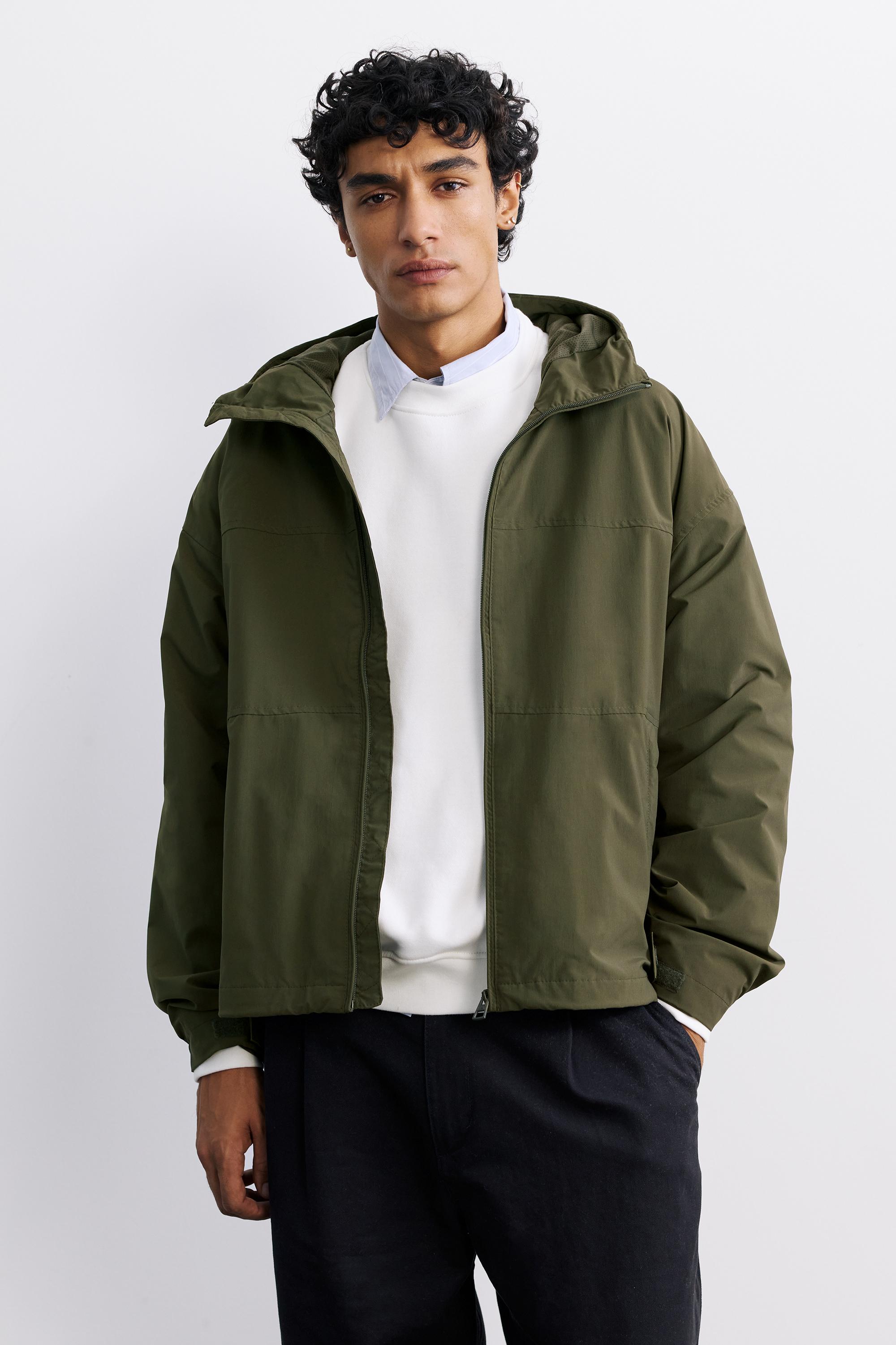 Lightweight hooded raincoat — Khaki