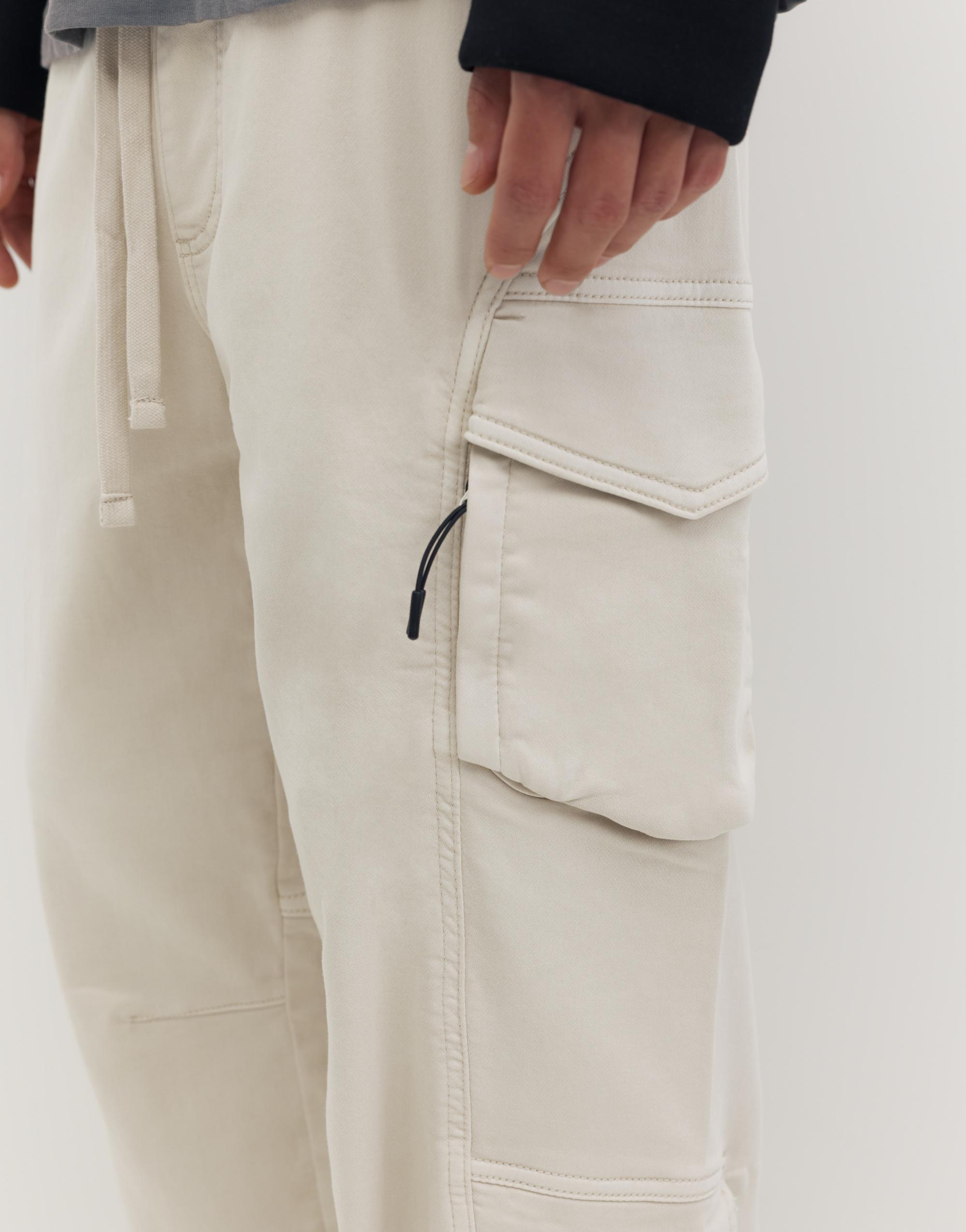 Multi-pocket joggers — Stone