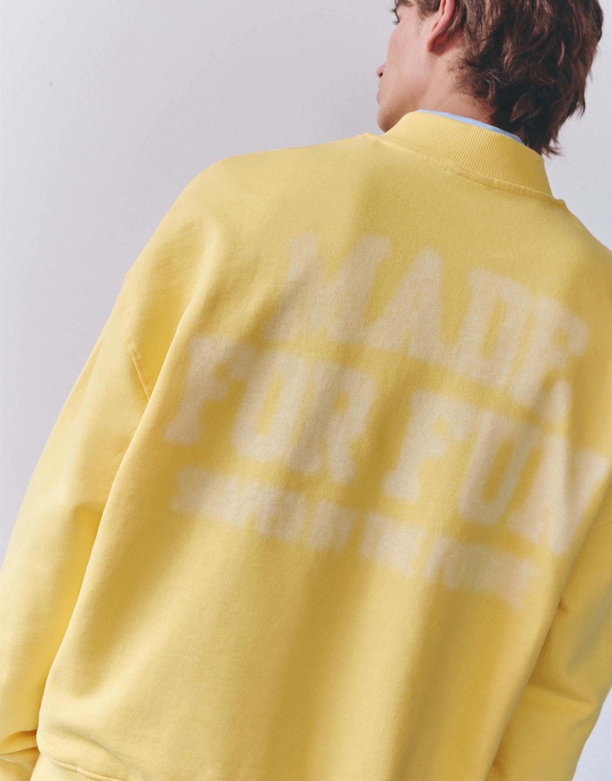 Graphic quarter-zip sweatshirt — Yellow