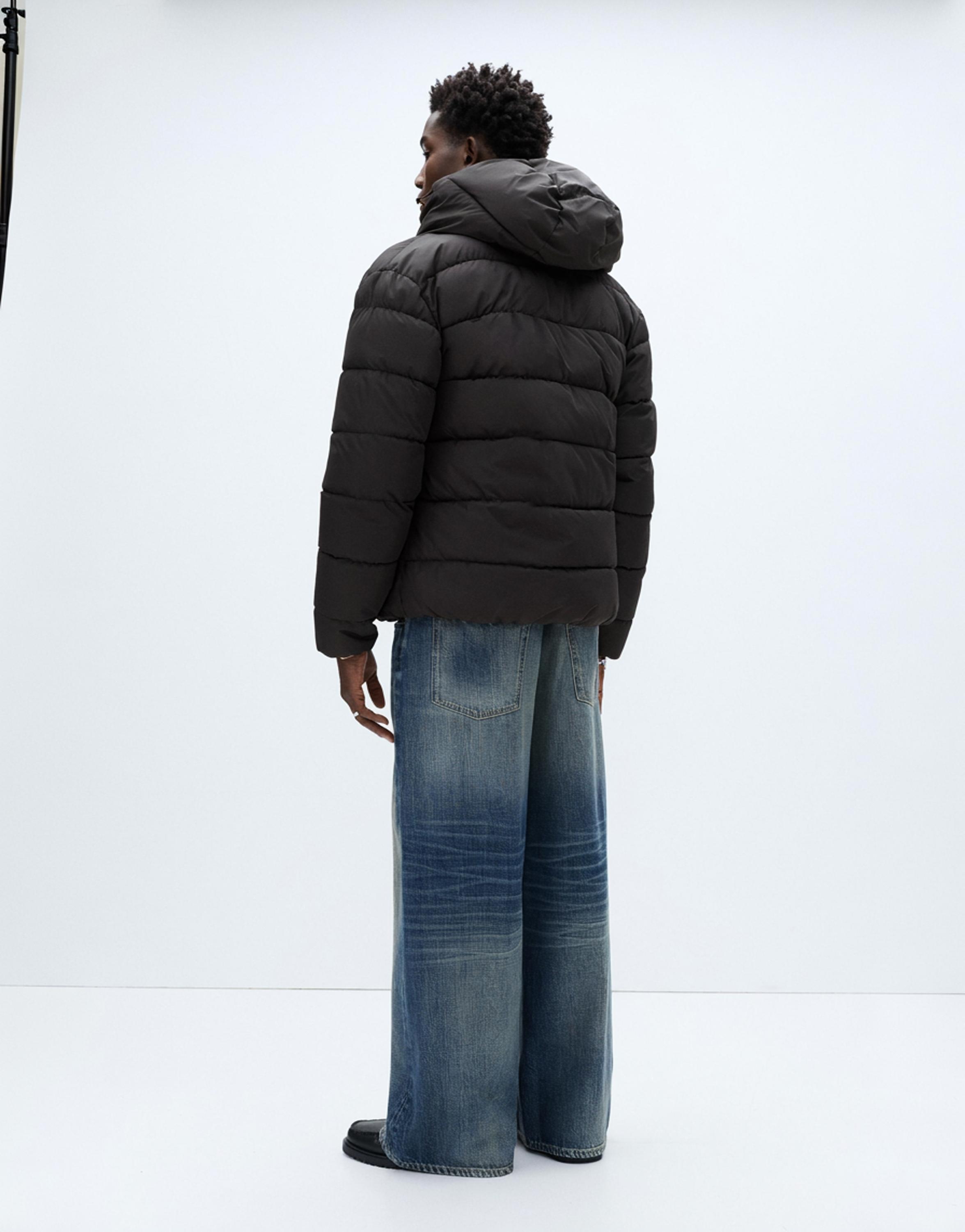 Lightweight puffer jacket with hood — Black