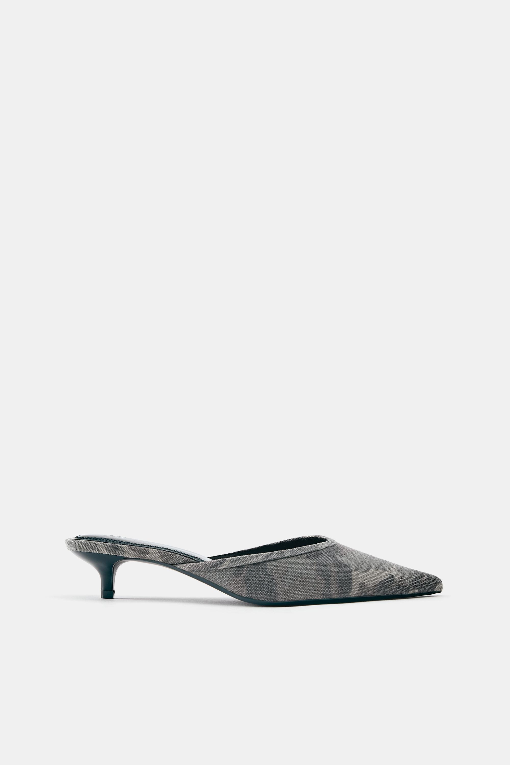Zapatos tacón mule estampado