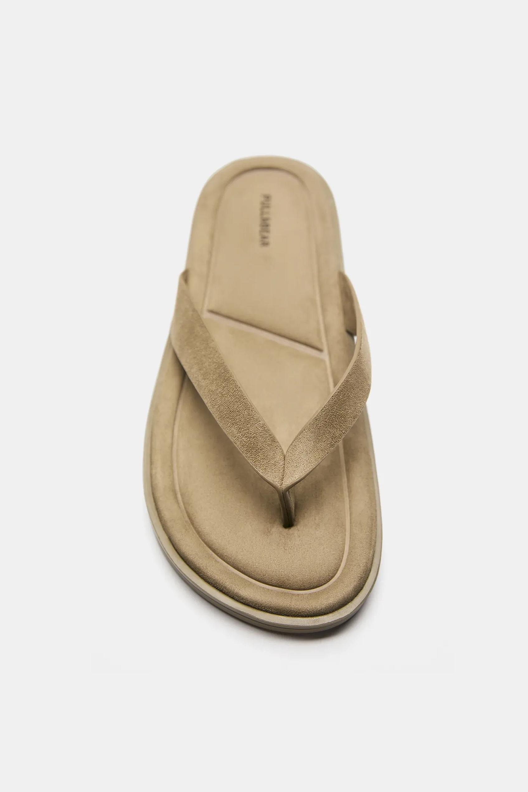Flat sandals — Ecru