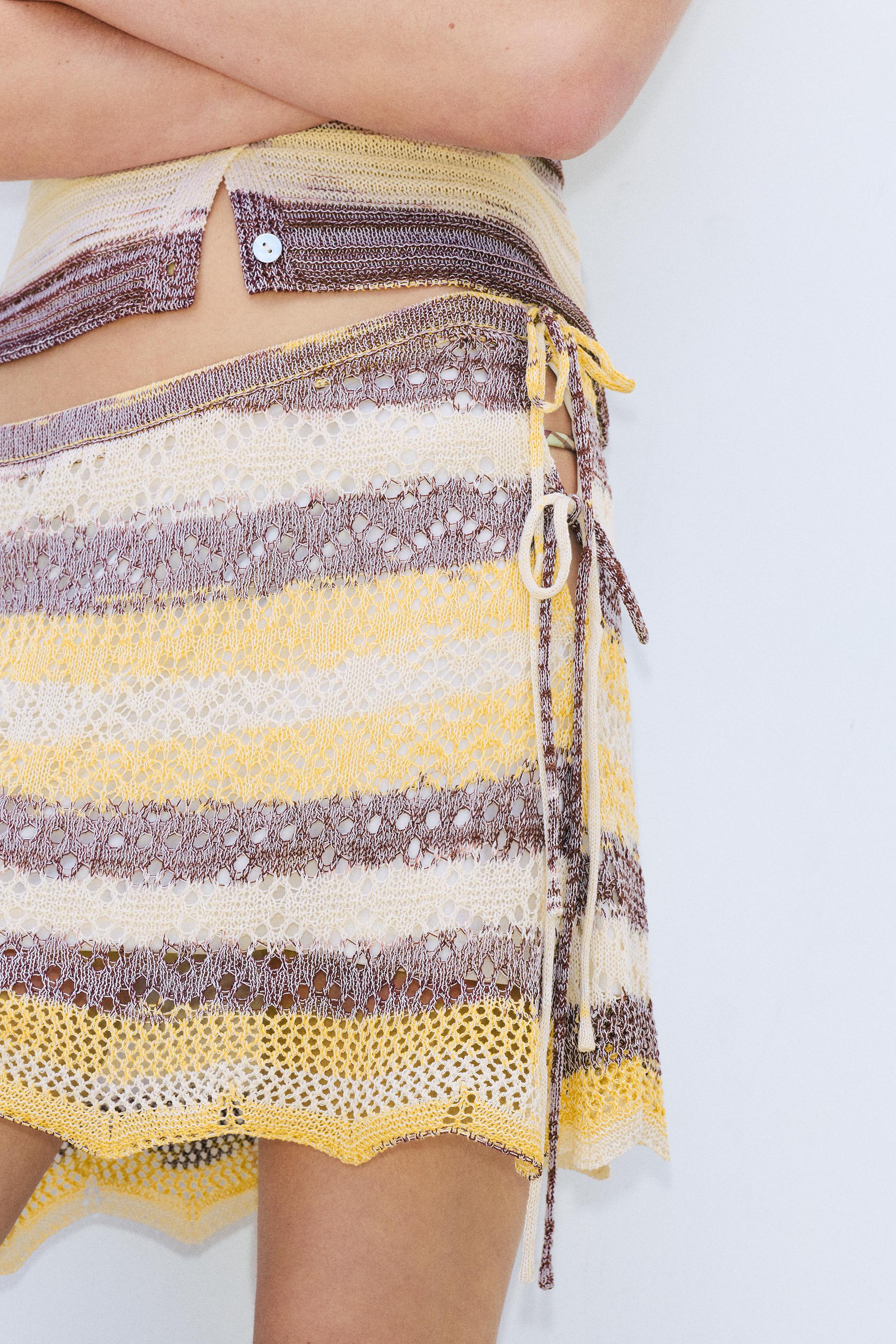 Space dye cutwork mini skirt — Yellow