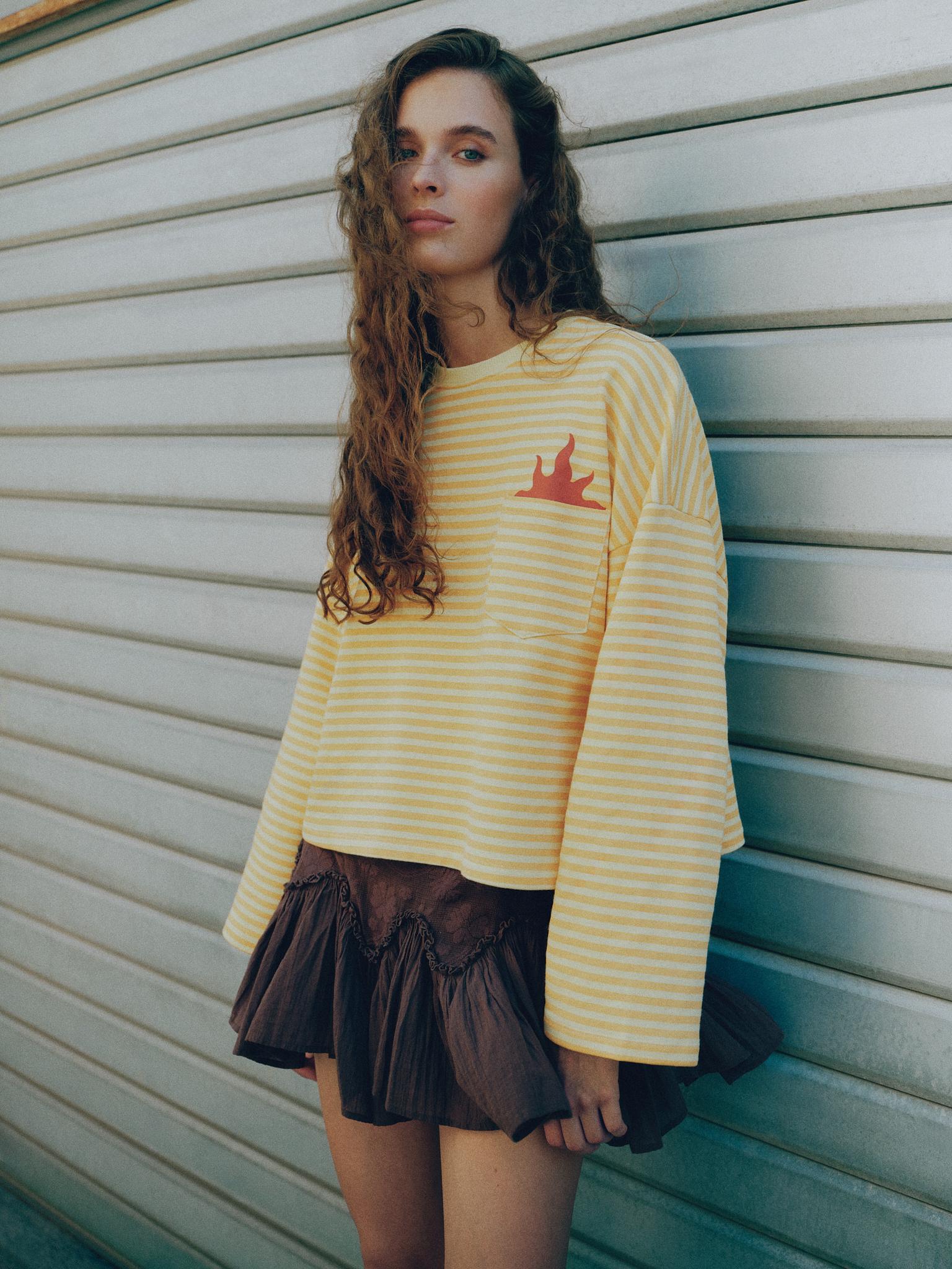 Oversized graphic striped sweatshirt — Yellow