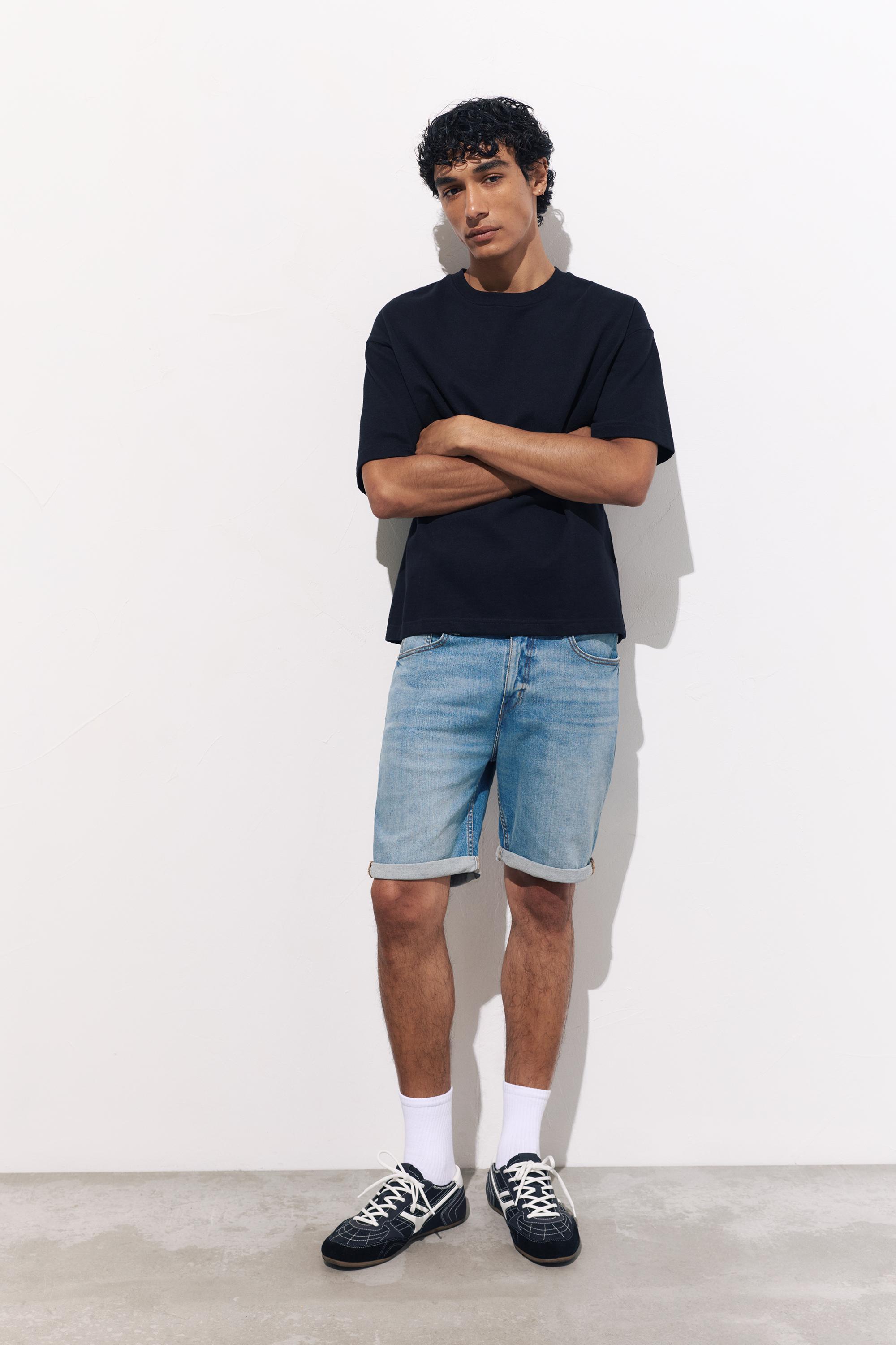 Basic slim-fit denim Bermuda shorts — Medium blue