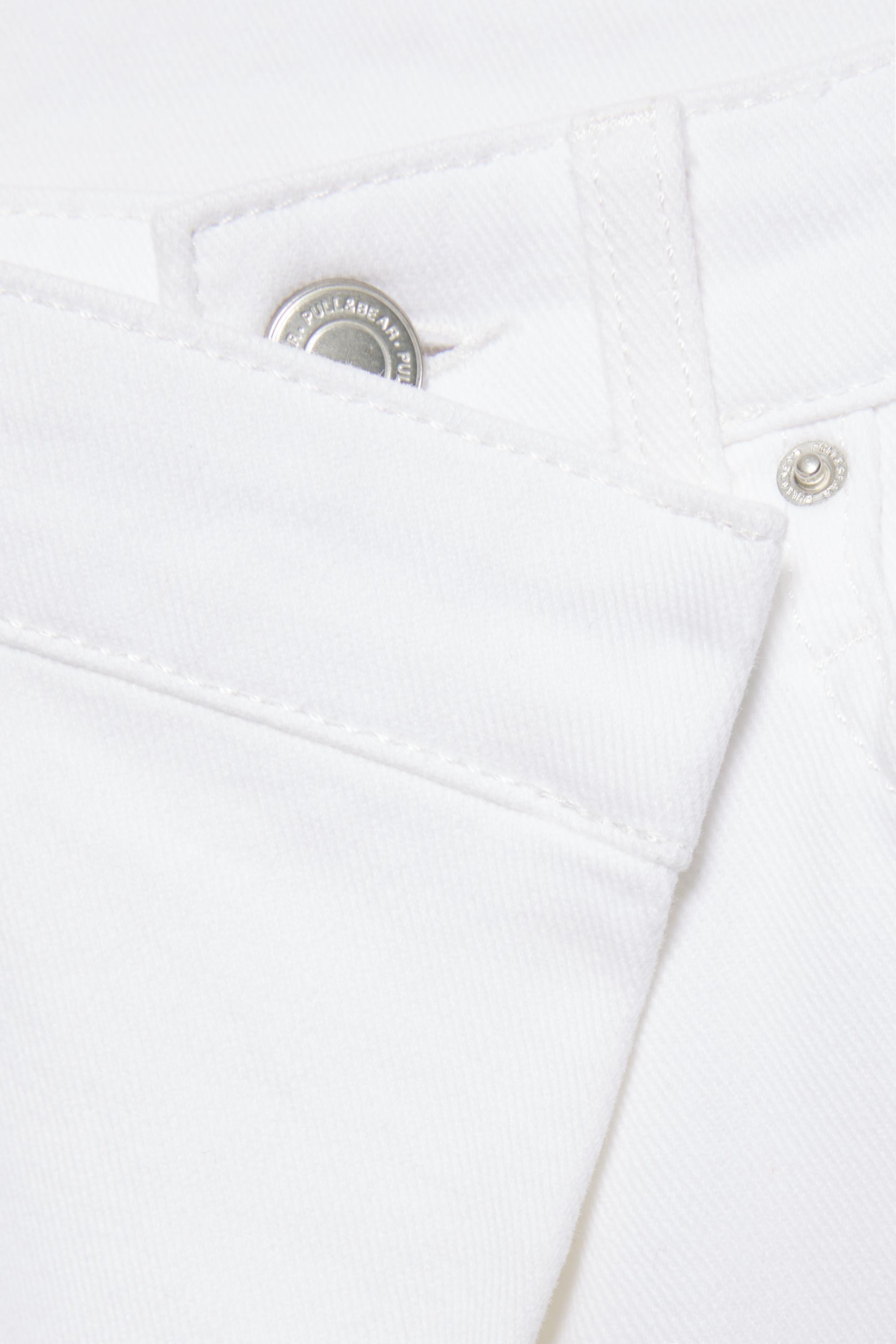 White crossover waist baggy jeans — White