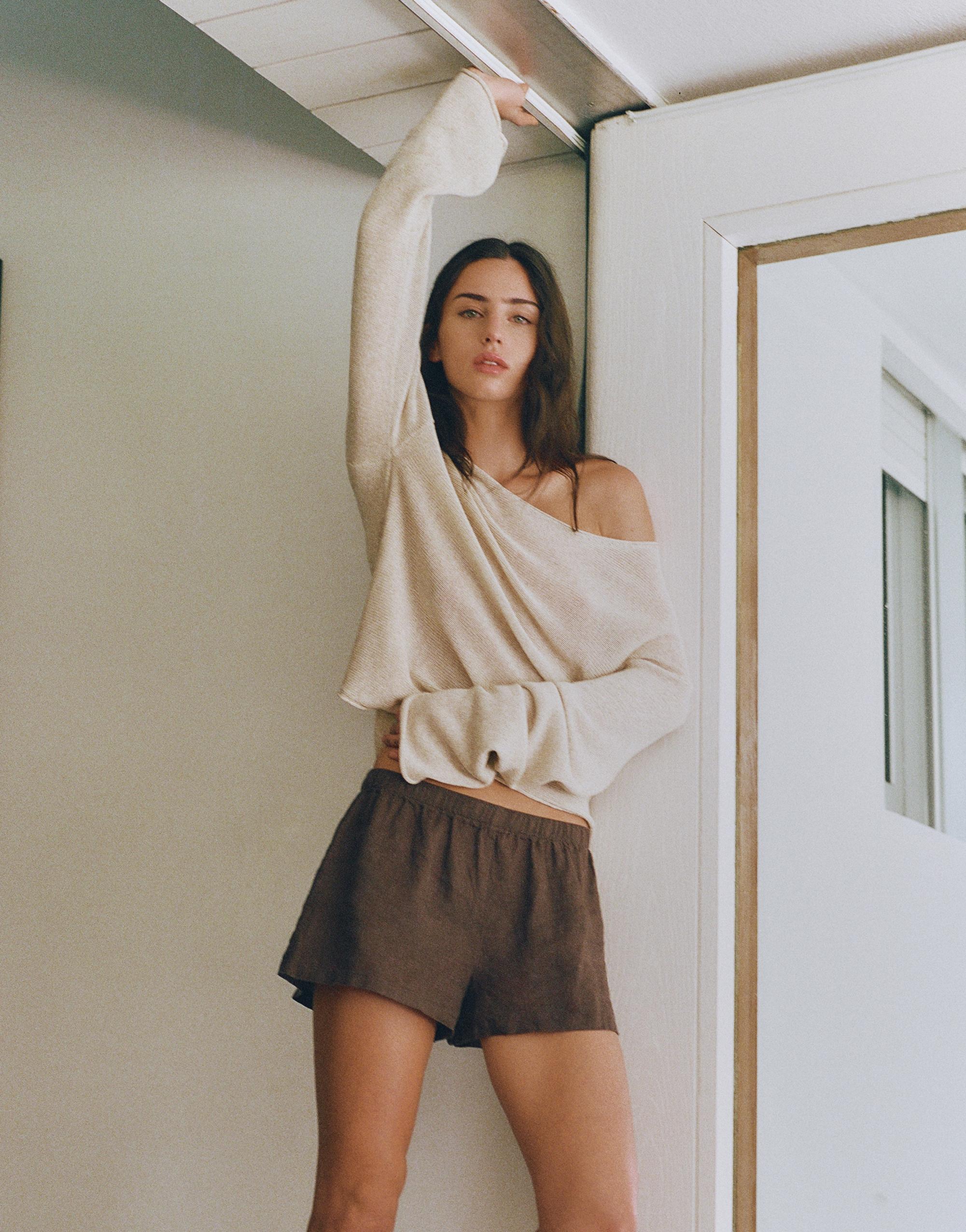 100% Linen Shorts — Taupe
